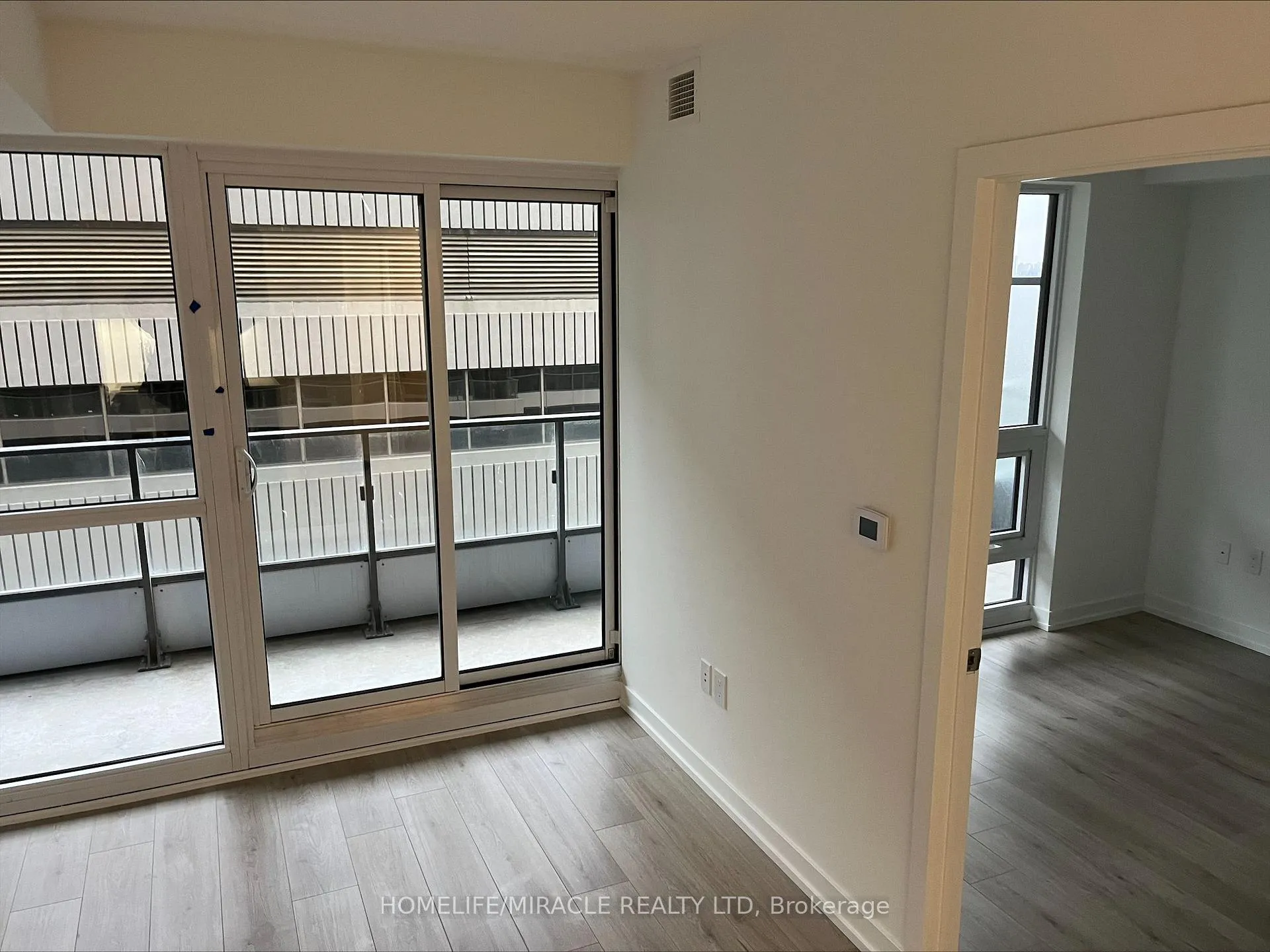 Photo 6 of Unit 2204, 395 Bloor Street E, Toronto, Cabbagetown-South St. James Town — HOMEH