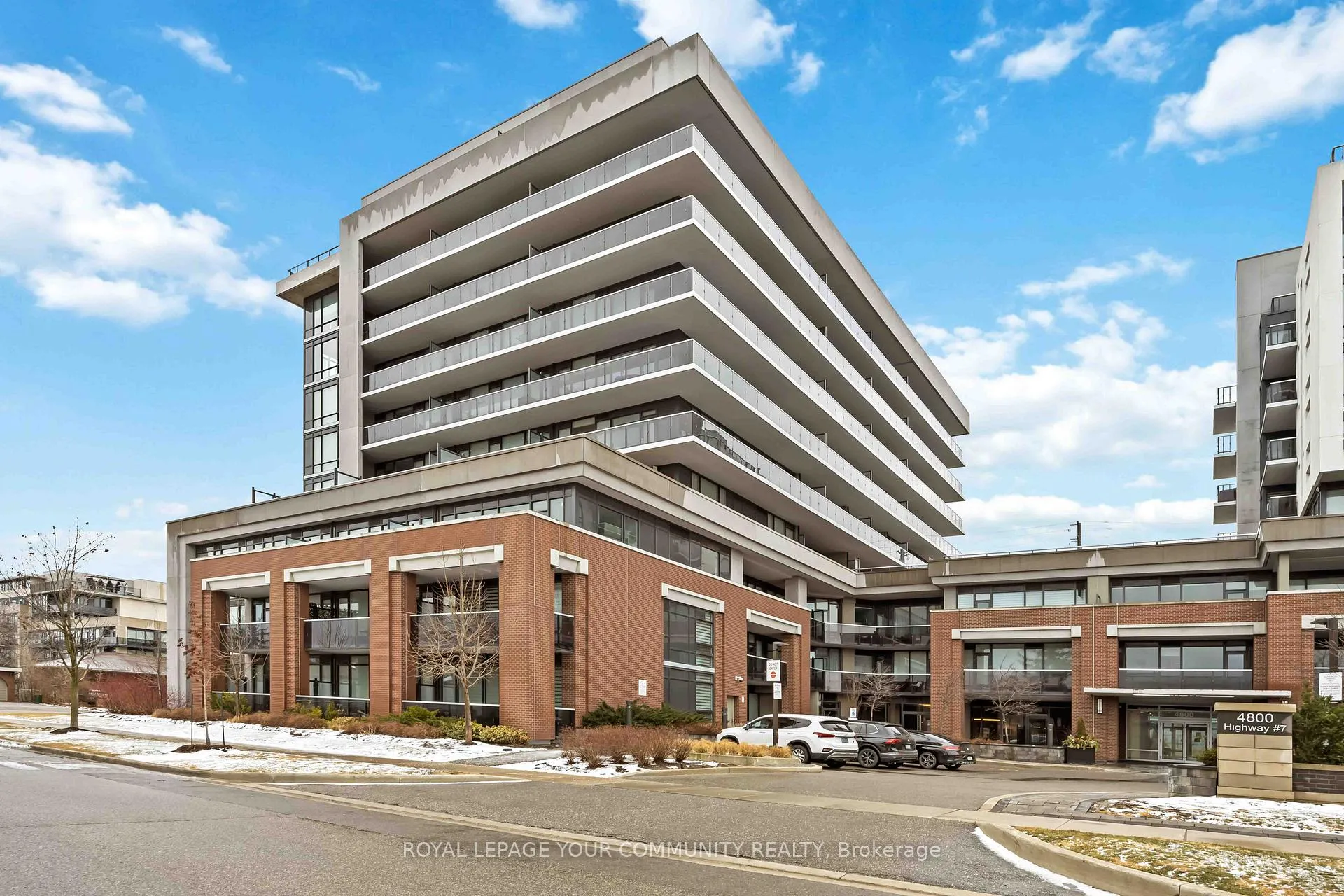 Photo 1 of Unit 916, 4800 Highway 7, Vaughan, East Woodbridge — HOMEH