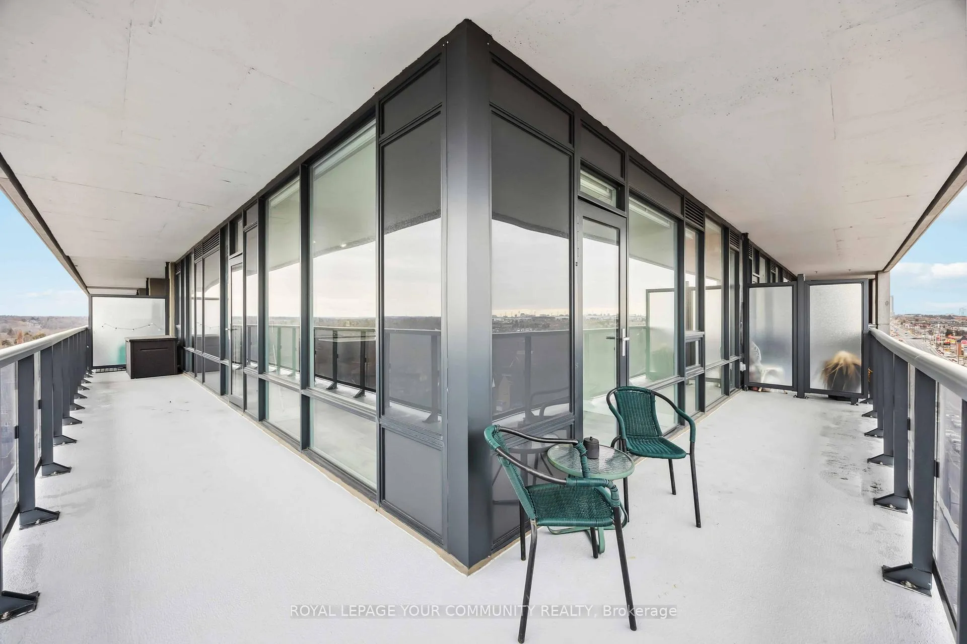 Photo 23 of Unit 916, 4800 Highway 7, Vaughan, East Woodbridge — HOMEH