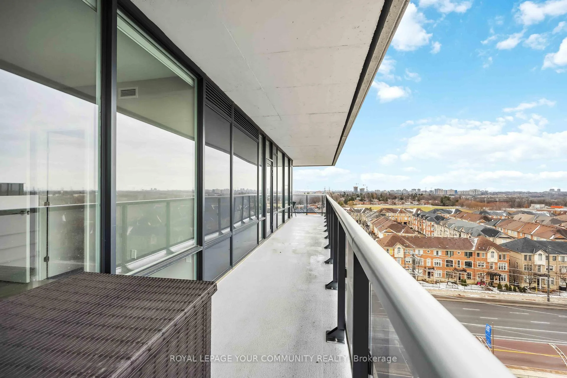 Photo 25 of Unit 916, 4800 Highway 7, Vaughan, East Woodbridge — HOMEH