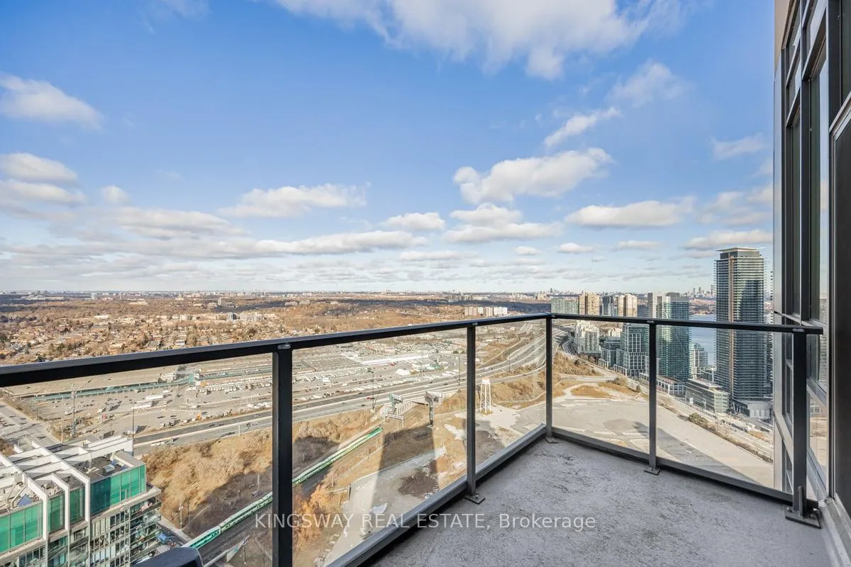 Photo 12 of Unit PH4407, 36 ParkLawn Road, Markham, Thornlea — HOMEH