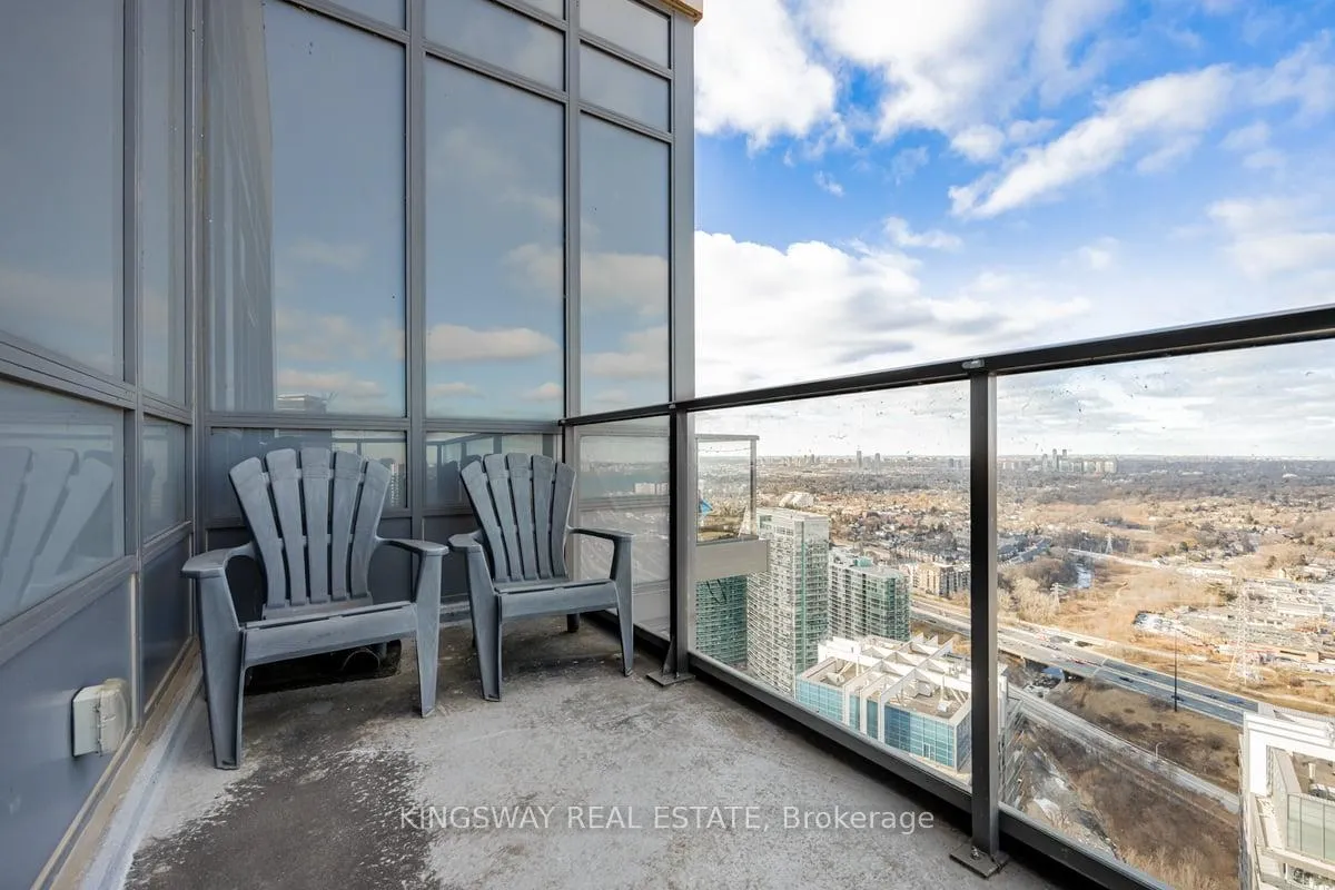 Photo 15 of Unit PH4407, 36 ParkLawn Road, Markham, Thornlea — HOMEH