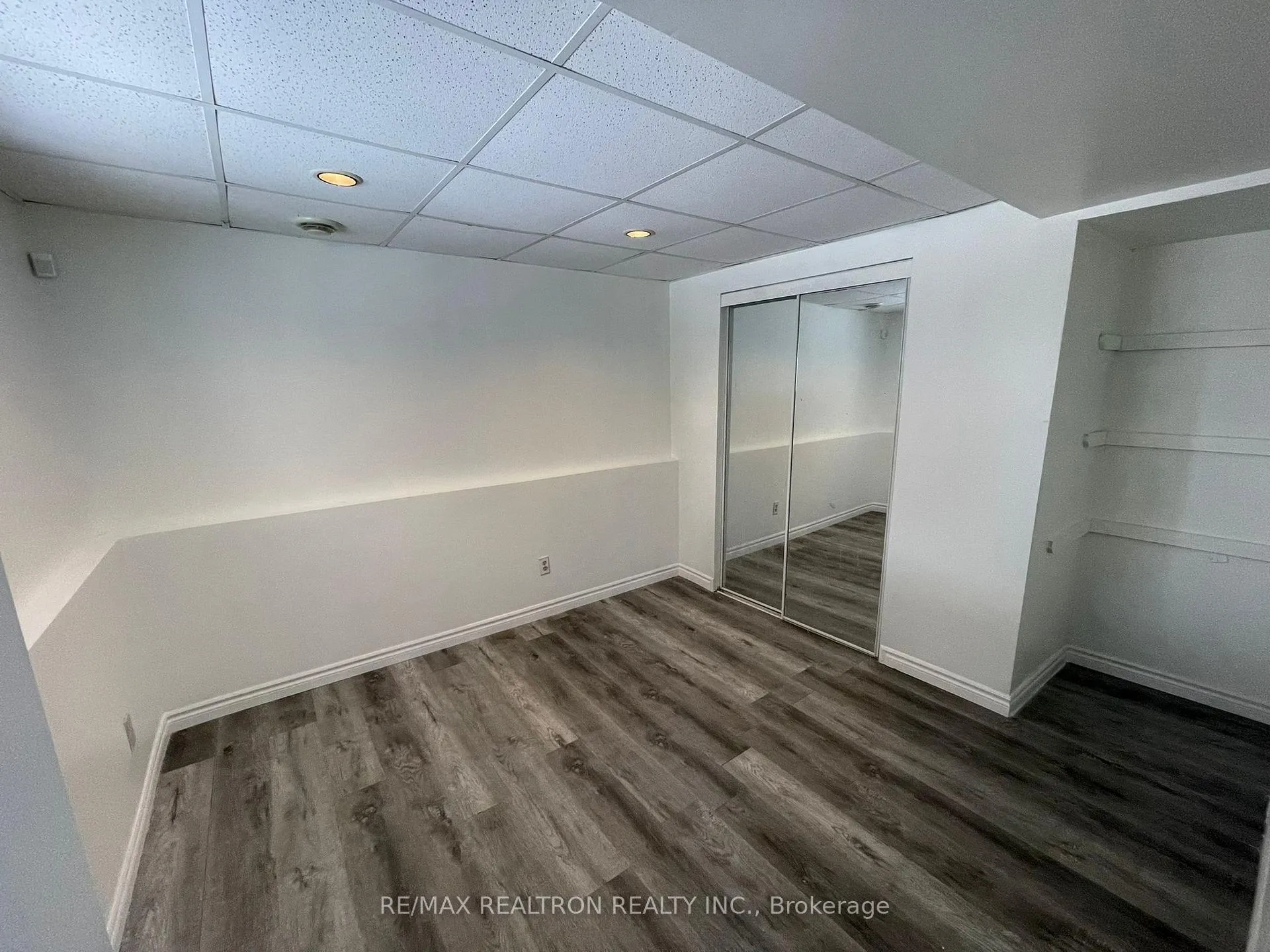 Photo 5 of 14 Windale Crescent N, Kitchener, Forest Hill — HOMEH