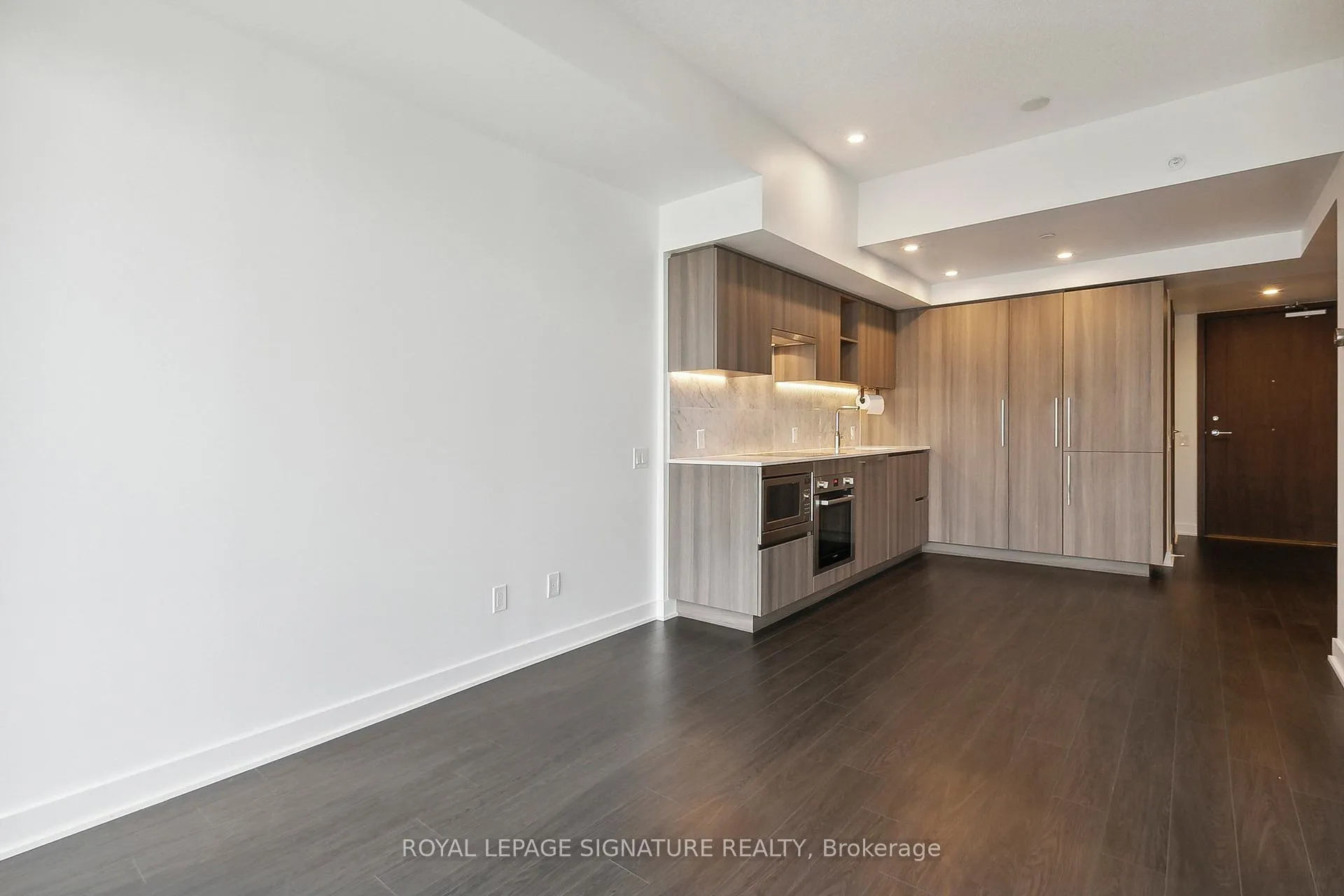 Photo 11 of Unit 3001, 19 Bathurst Street, Toronto, Waterfront Communities — HOMEH