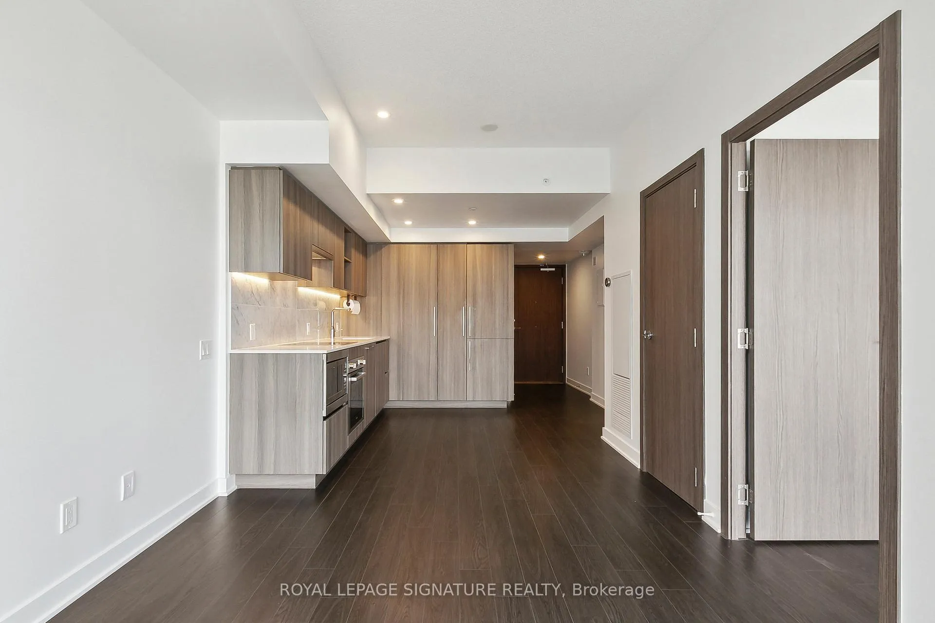 Photo 13 of Unit 3001, 19 Bathurst Street, Toronto, Waterfront Communities — HOMEH