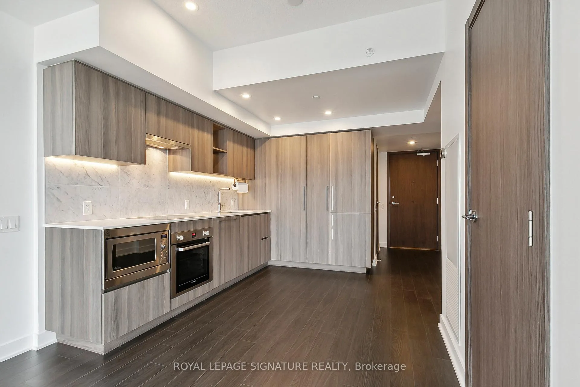 Photo 16 of Unit 3001, 19 Bathurst Street, Toronto, Waterfront Communities — HOMEH