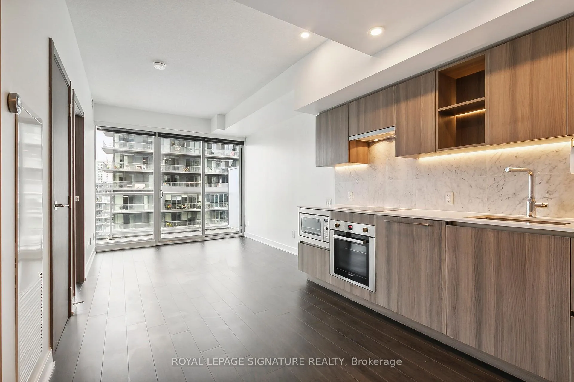 Photo 18 of Unit 3001, 19 Bathurst Street, Toronto, Waterfront Communities — HOMEH