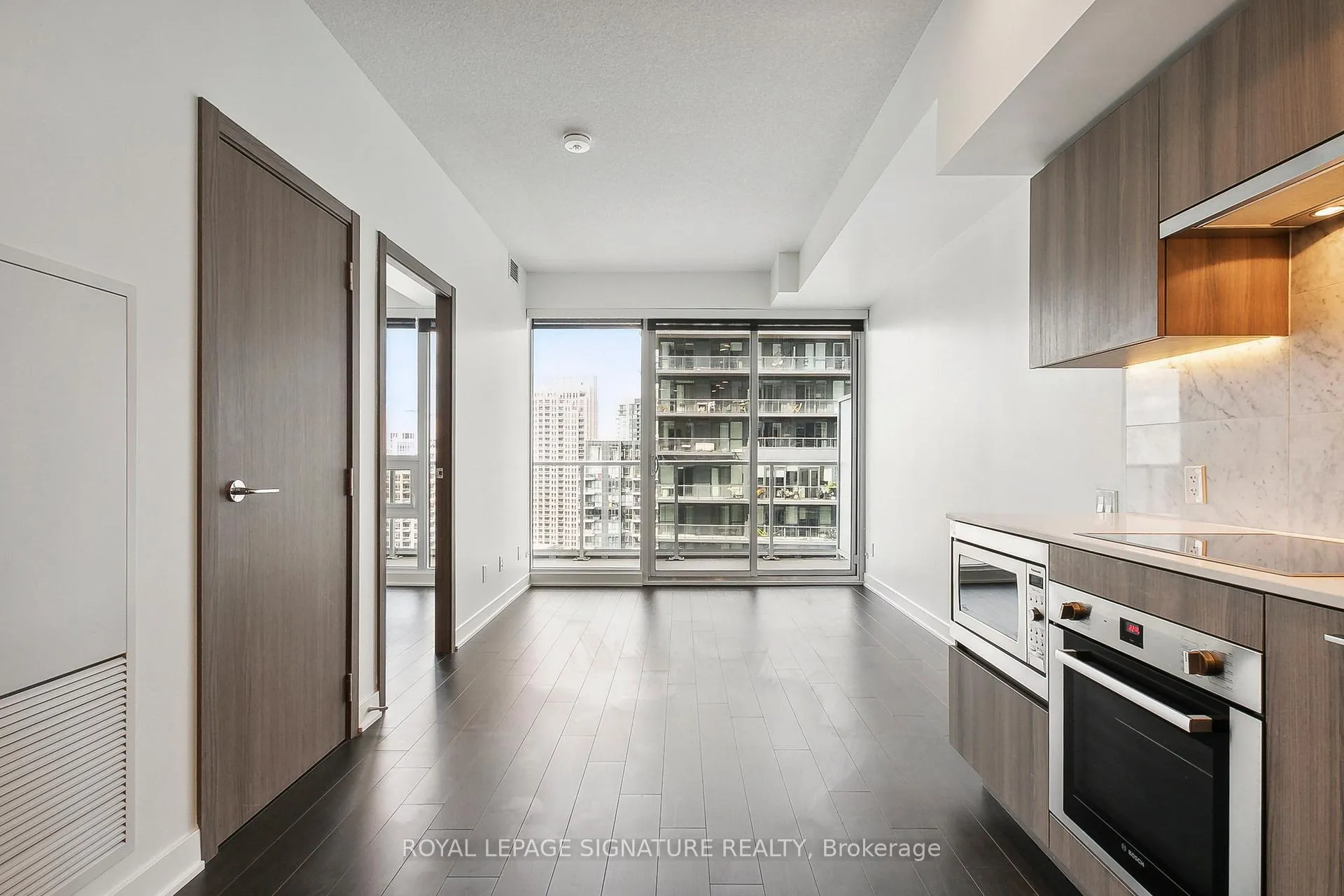 Photo 20 of Unit 3001, 19 Bathurst Street, Toronto, Waterfront Communities — HOMEH