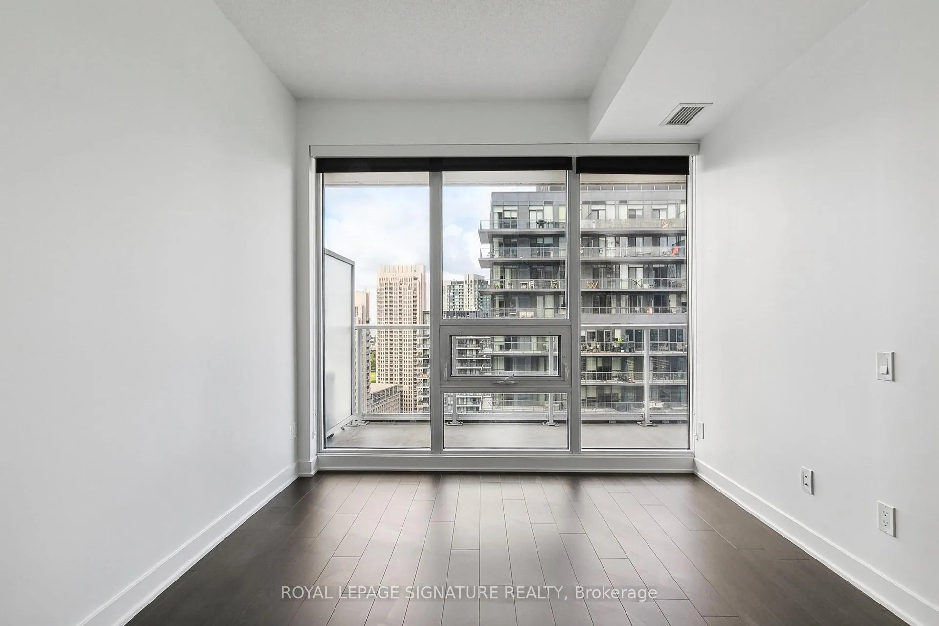 Photo 30 of Unit 3001, 19 Bathurst Street, Toronto, Waterfront Communities — HOMEH