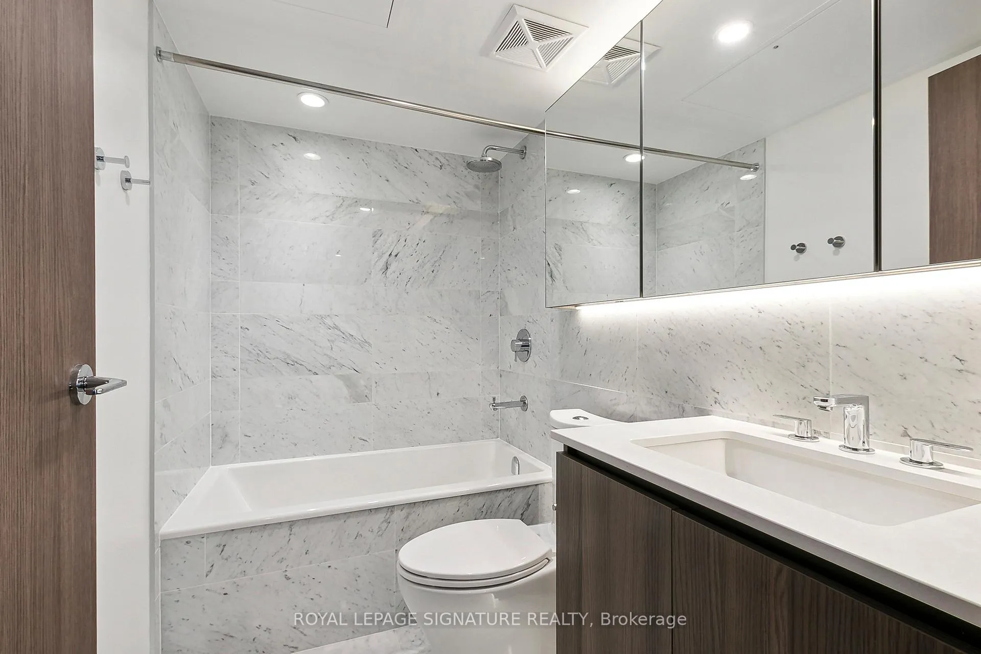 Photo 33 of Unit 3001, 19 Bathurst Street, Toronto, Waterfront Communities — HOMEH
