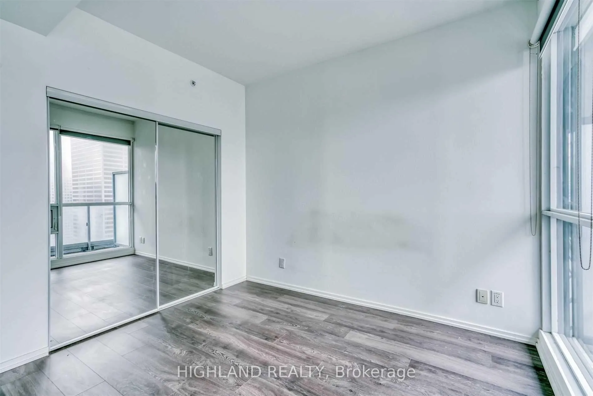 Photo 8 of Unit 3608, 70 Temperance Street, Toronto, Bay Street Corridor — HOMEH