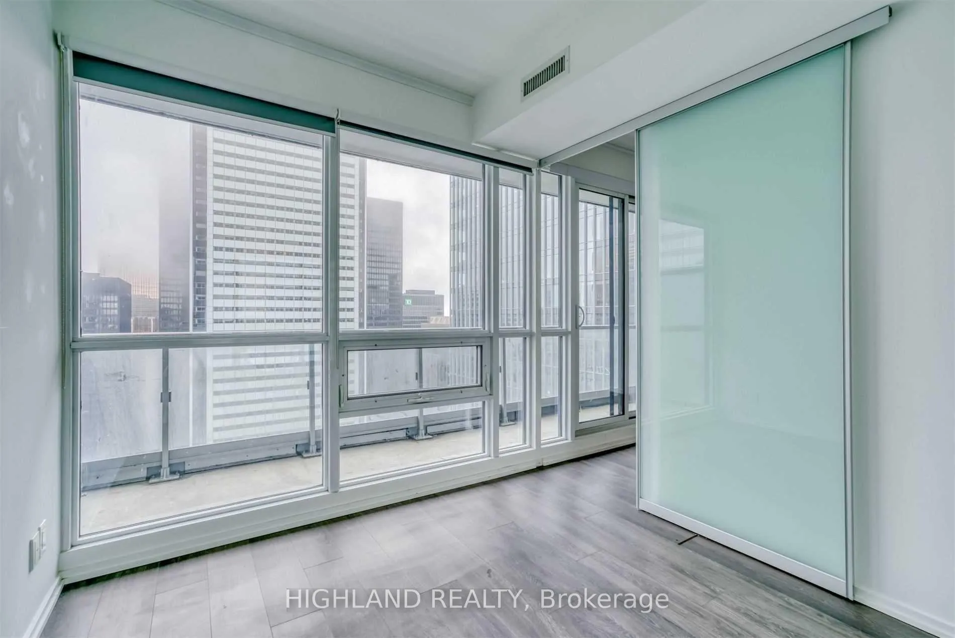 Photo 9 of Unit 3608, 70 Temperance Street, Toronto, Bay Street Corridor — HOMEH