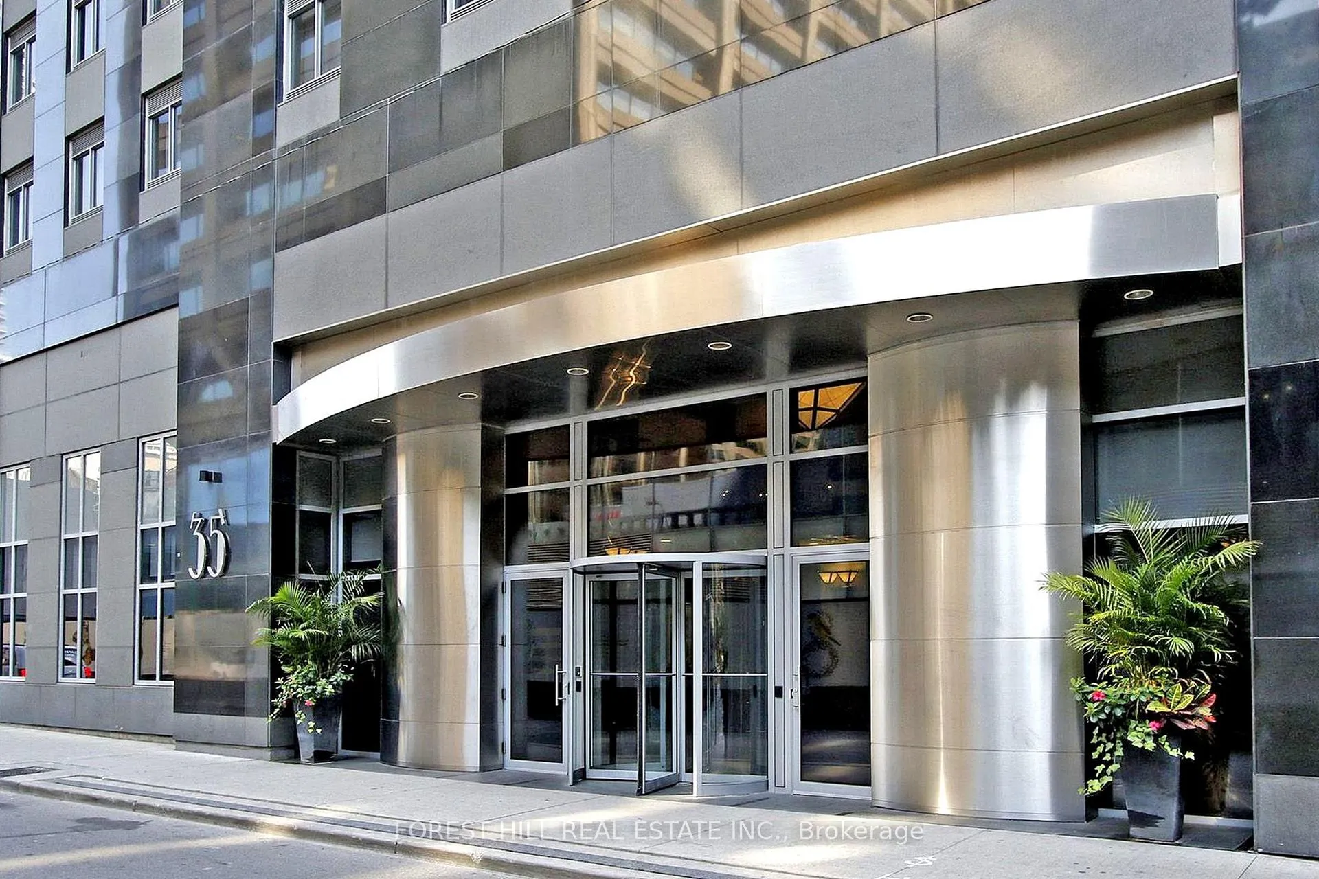 Photo 2 of Unit 3401, 35 Balmuto Street, Toronto, Bay Street Corridor — HOMEH