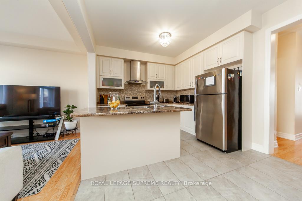 Photo 11 of 126 Wagner Crescent, Essa, Angus — HOMEH