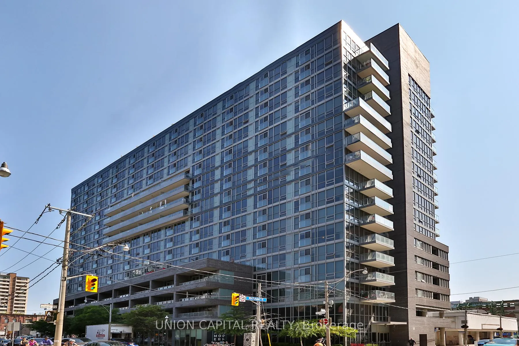Front of Unit 1513, 320 Richmond Street E