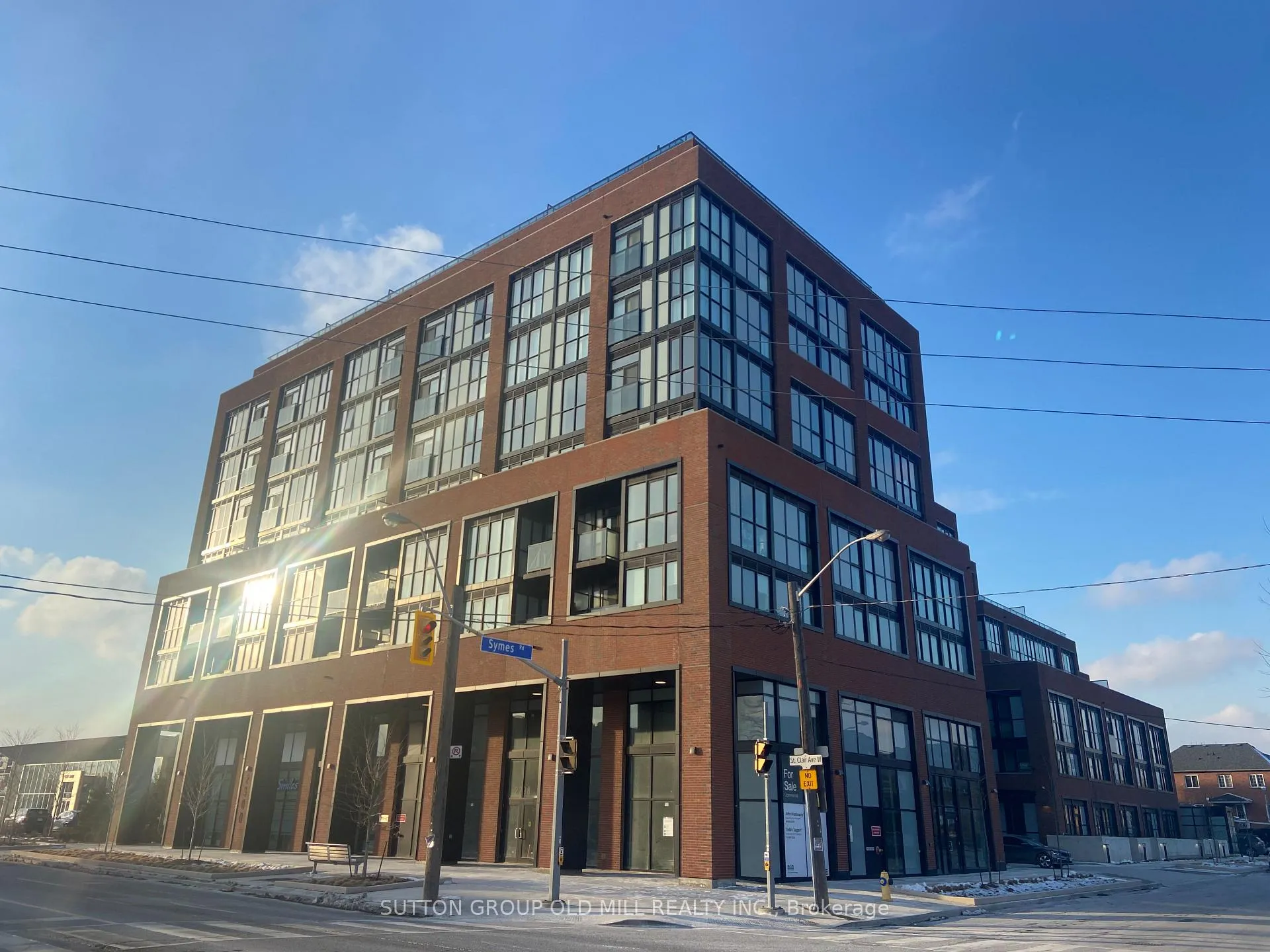 Front of Unit 417, 2300 St Clair Avenue W