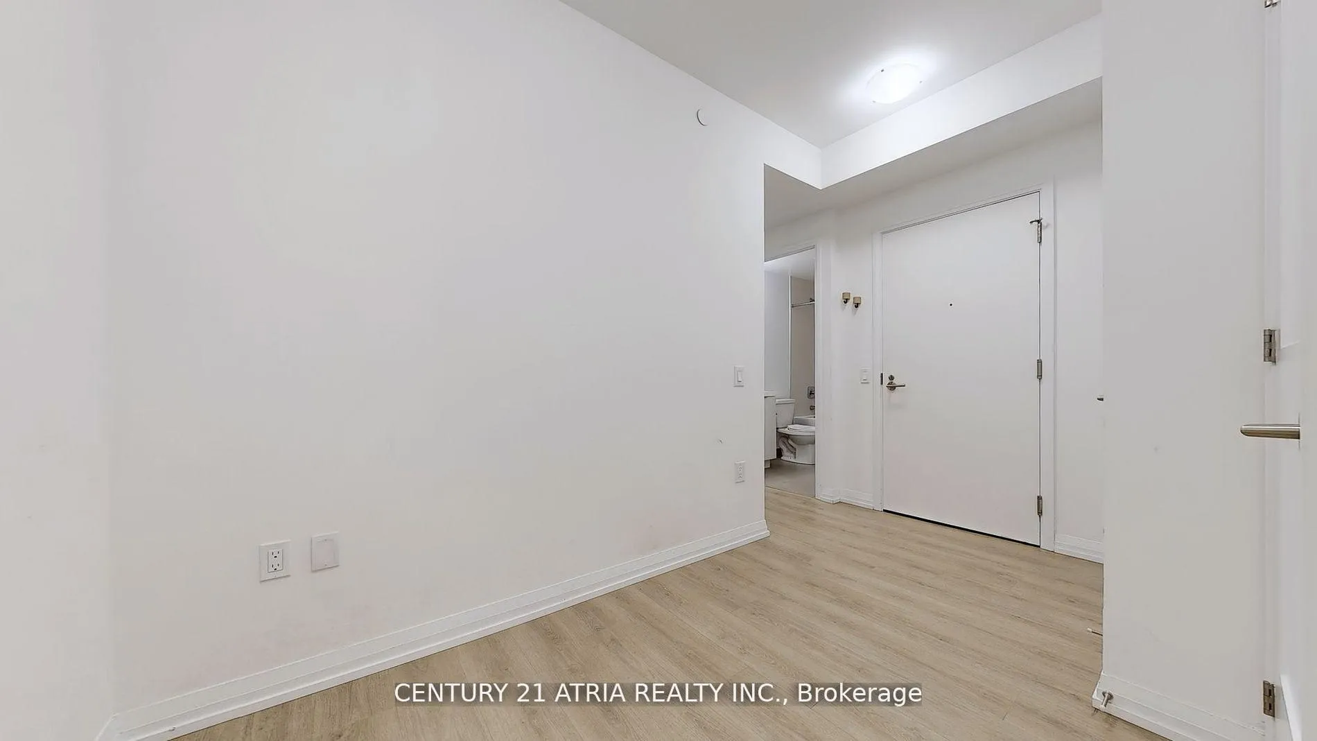 Photo 8 of Unit 816, 50 Dunfield Avenue, Toronto, Yonge-Eglinton — HOMEH