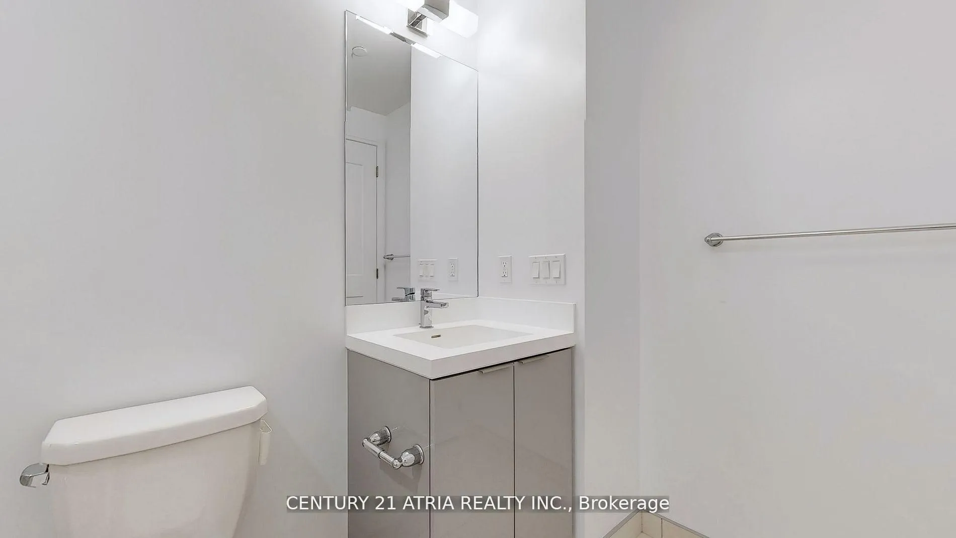 Photo 10 of Unit 816, 50 Dunfield Avenue, Toronto, Yonge-Eglinton — HOMEH