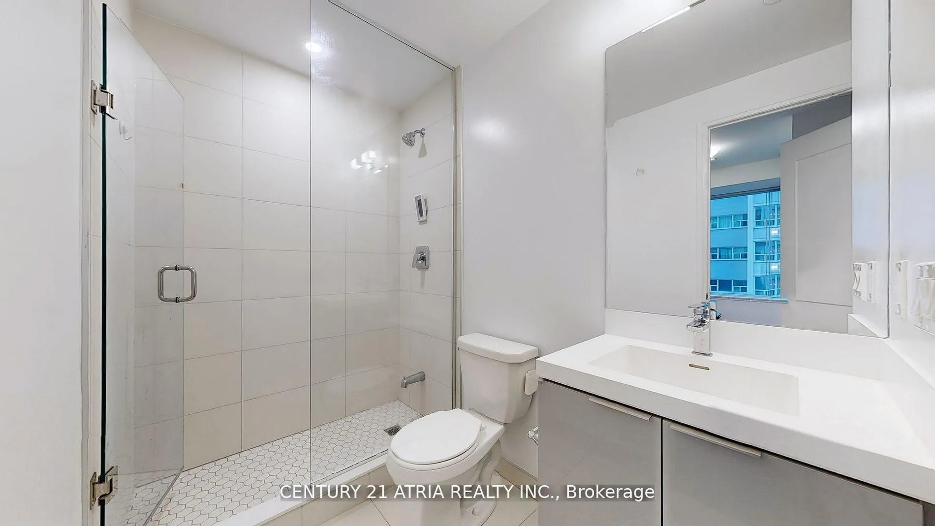 Photo 11 of Unit 816, 50 Dunfield Avenue, Toronto, Yonge-Eglinton — HOMEH