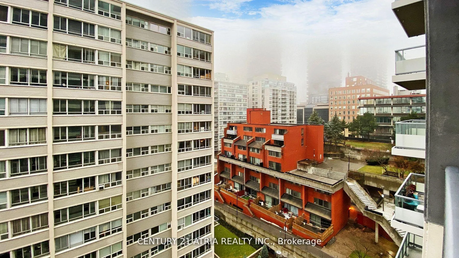 Photo 33 of Unit 816, 50 Dunfield Avenue, Toronto, Yonge-Eglinton — HOMEH