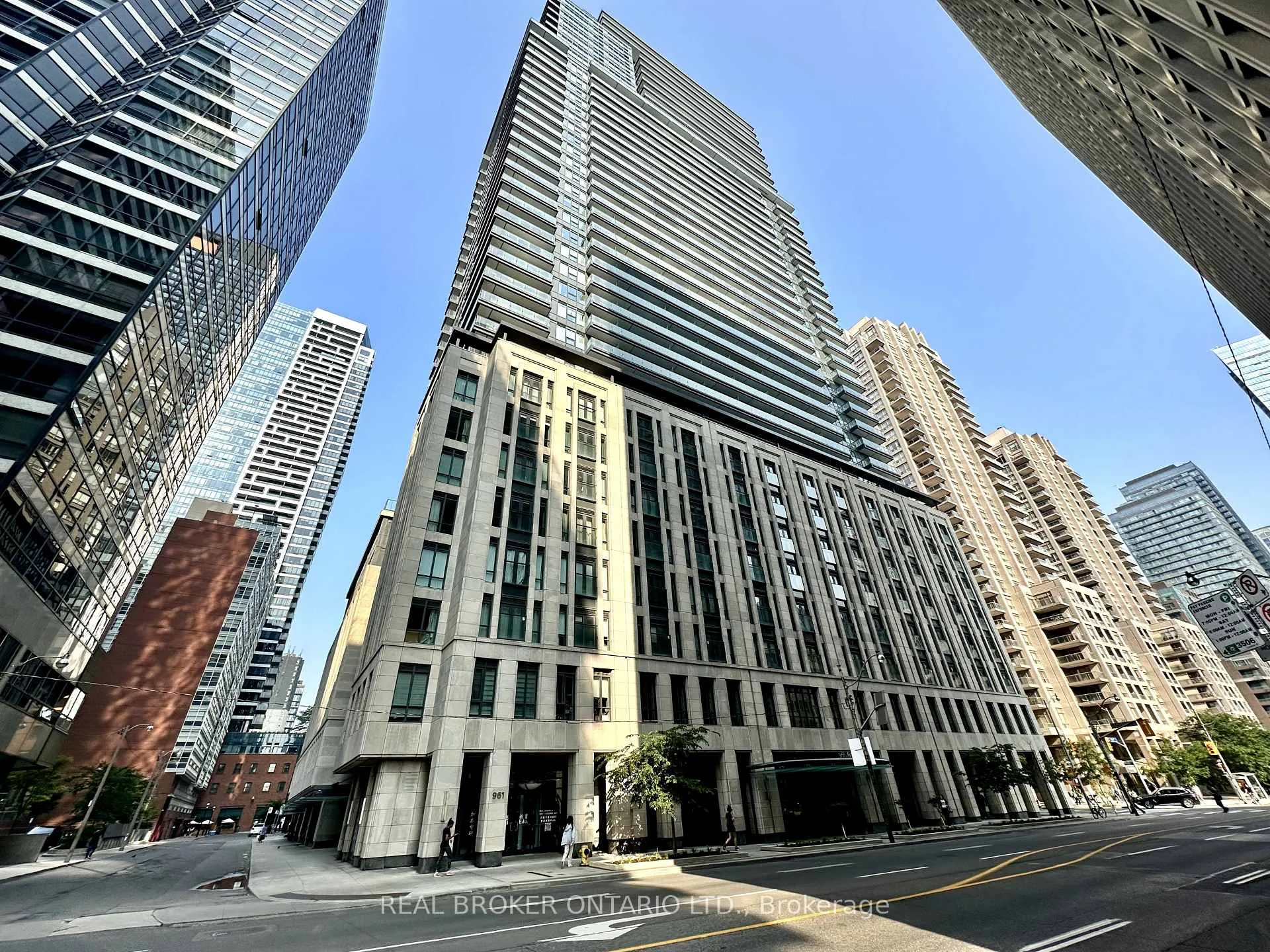 Photo 1 of Unit 421, 955 Bay Street N, Toronto, Bay Street Corridor — HOMEH