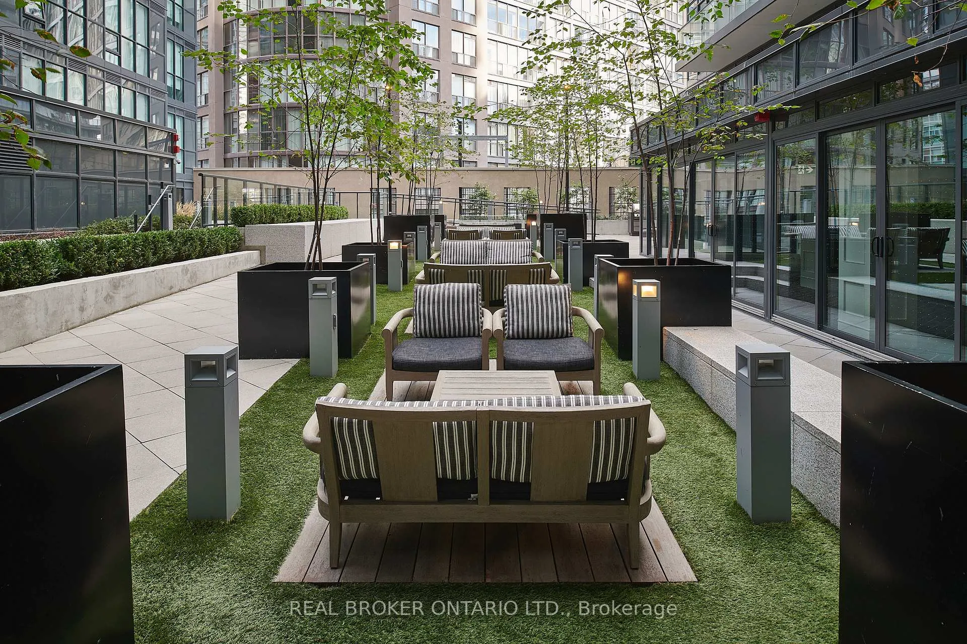 Photo 17 of Unit 421, 955 Bay Street N, Toronto, Bay Street Corridor — HOMEH