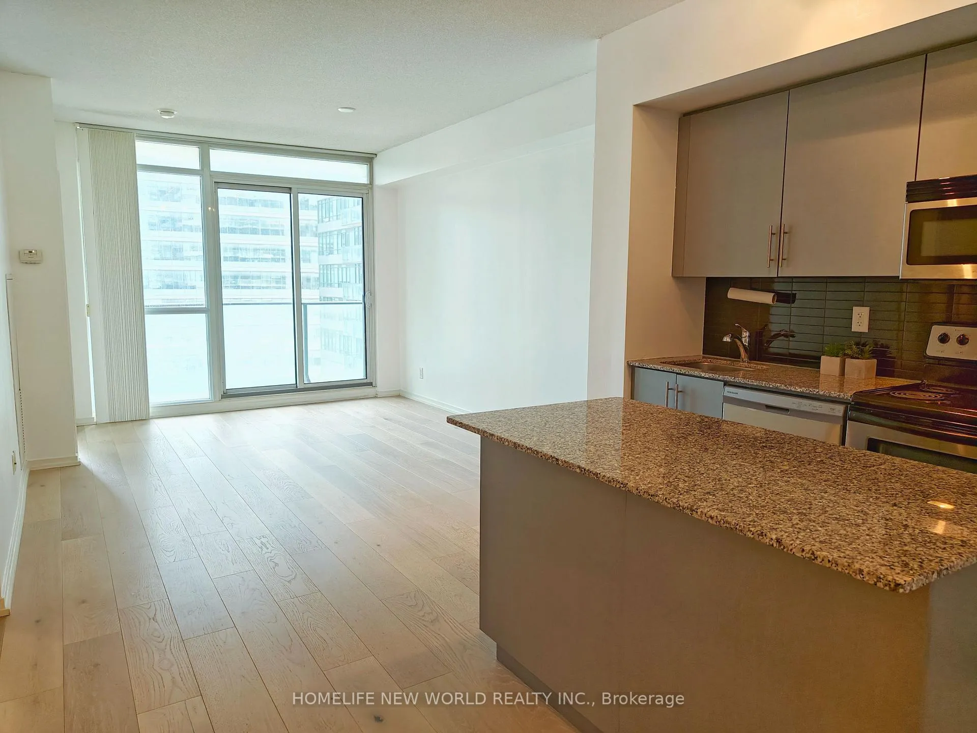 Photo 3 of Unit 1302, 55 Bremner Boulevard, Toronto, Waterfront Communities — HOMEH