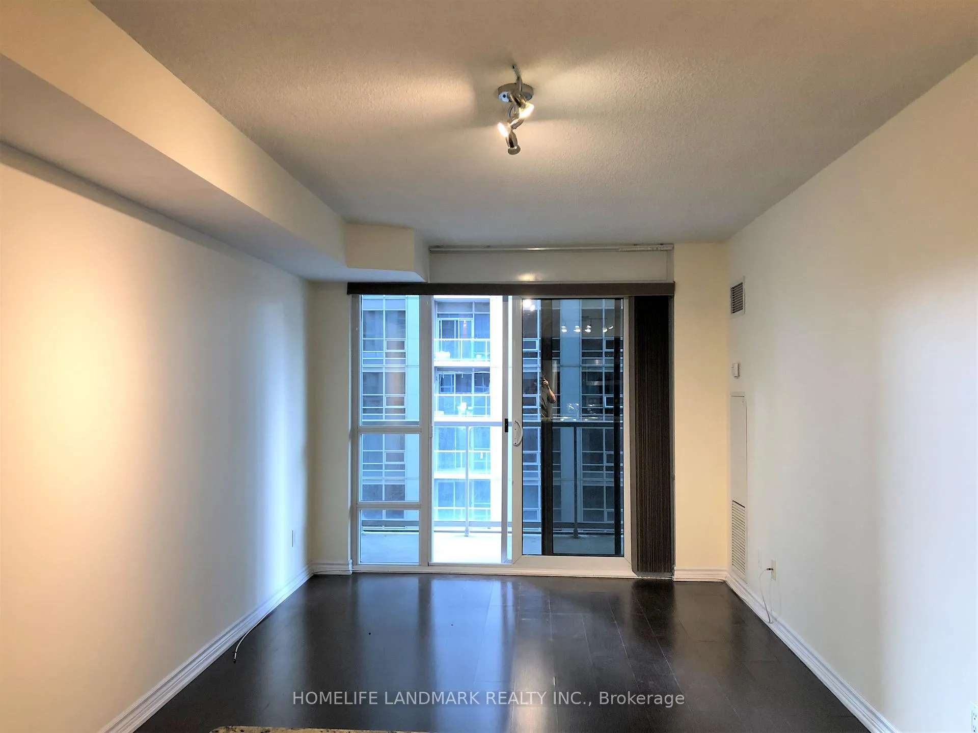 Photo 3 of Unit 1514, 761 Bay Street, Toronto, Bay Street Corridor — HOMEH