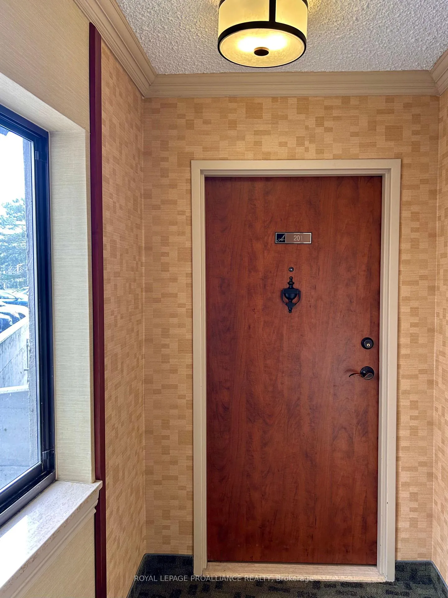 Photo 5 of Unit 201, 2 South Front Street, Belleville, Belleville Ward — HOMEH