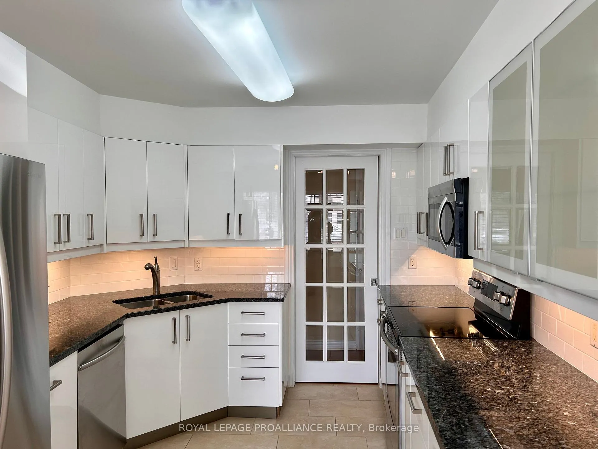 Photo 8 of Unit 201, 2 South Front Street, Belleville, Belleville Ward — HOMEH