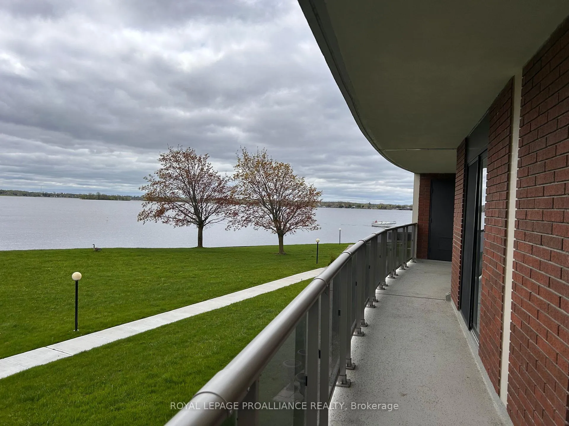 Photo 16 of Unit 201, 2 South Front Street, Belleville, Belleville Ward — HOMEH