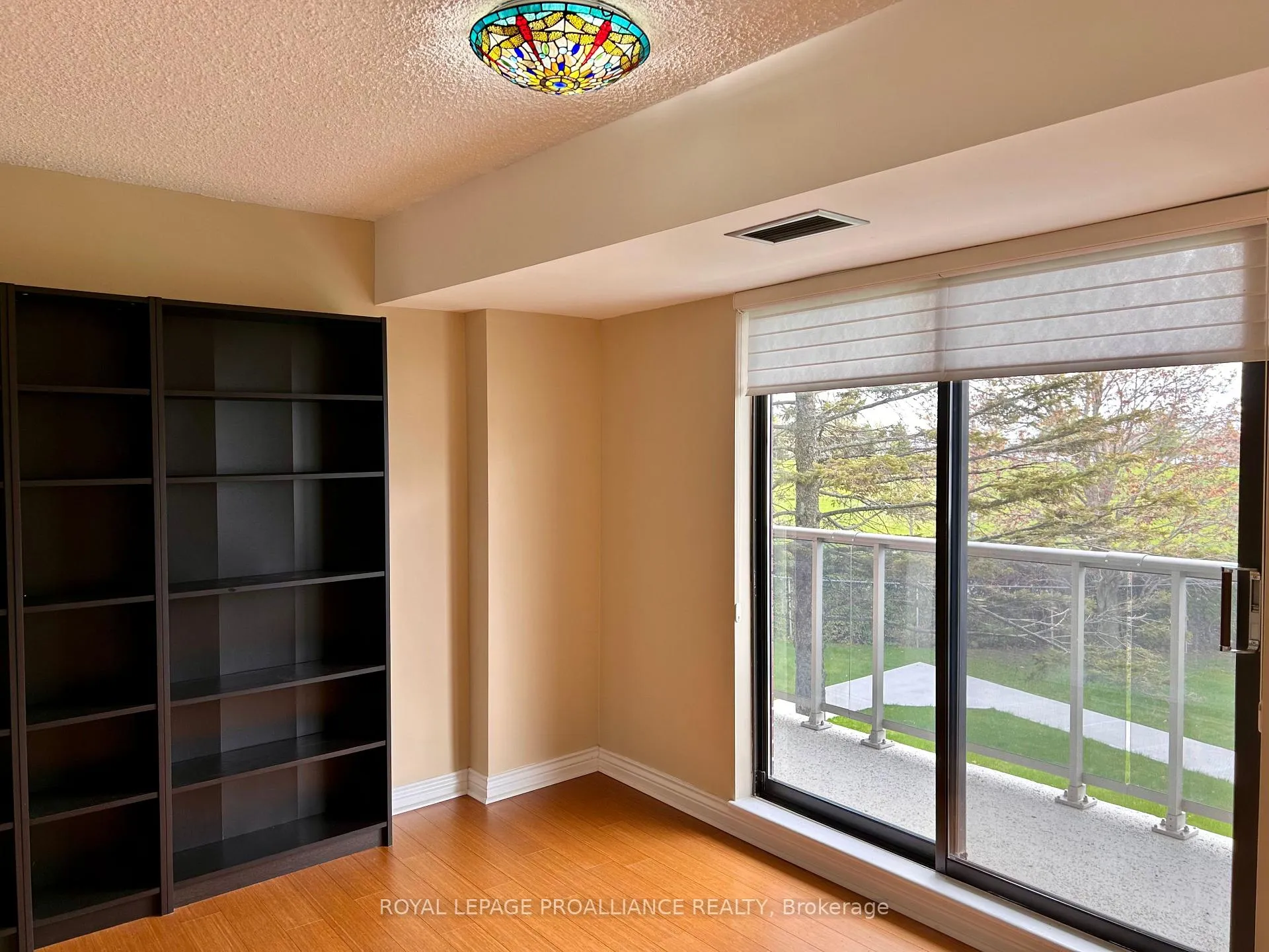Photo 19 of Unit 201, 2 South Front Street, Belleville, Belleville Ward — HOMEH
