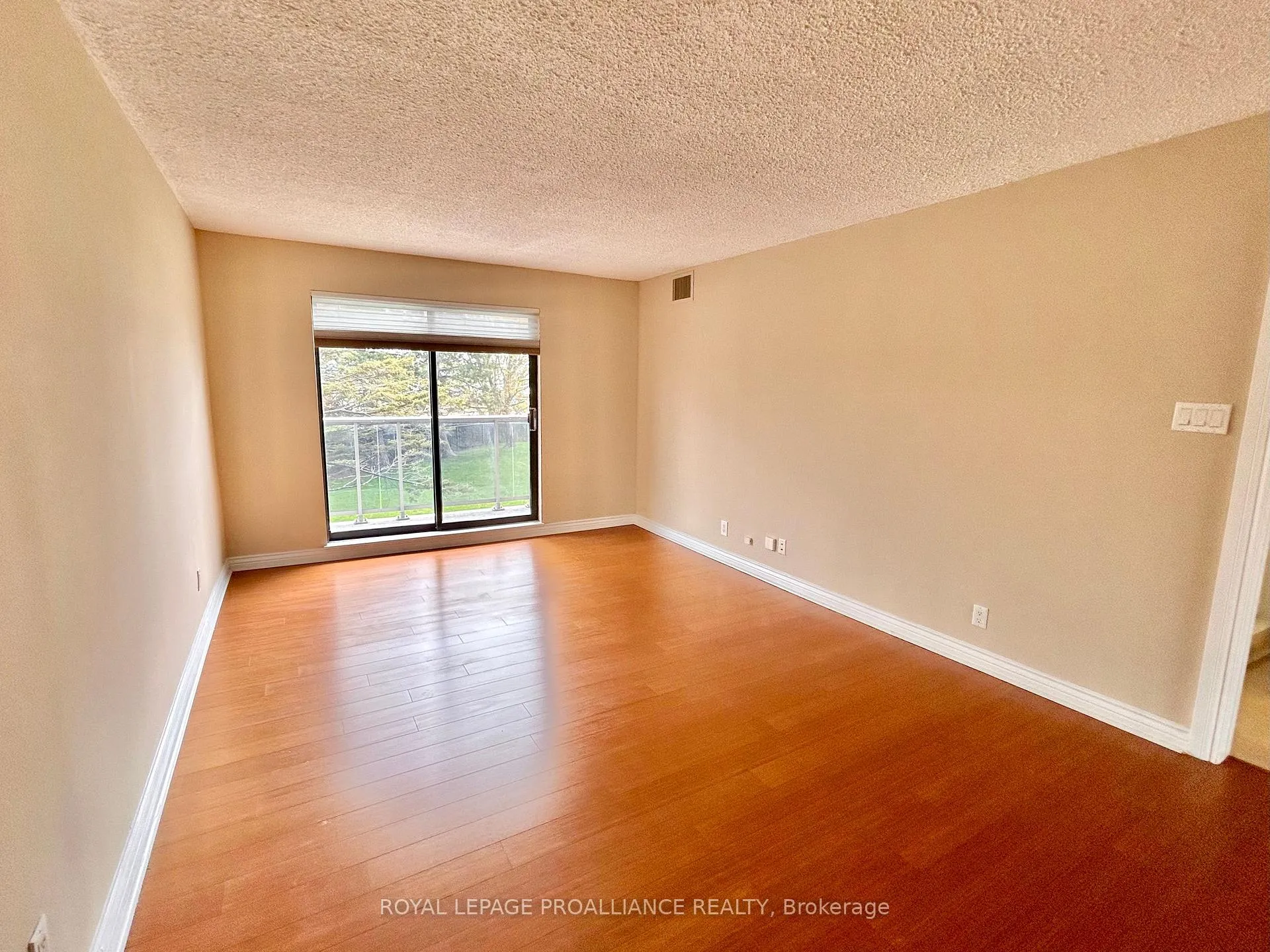 Photo 25 of Unit 201, 2 South Front Street, Belleville, Belleville Ward — HOMEH