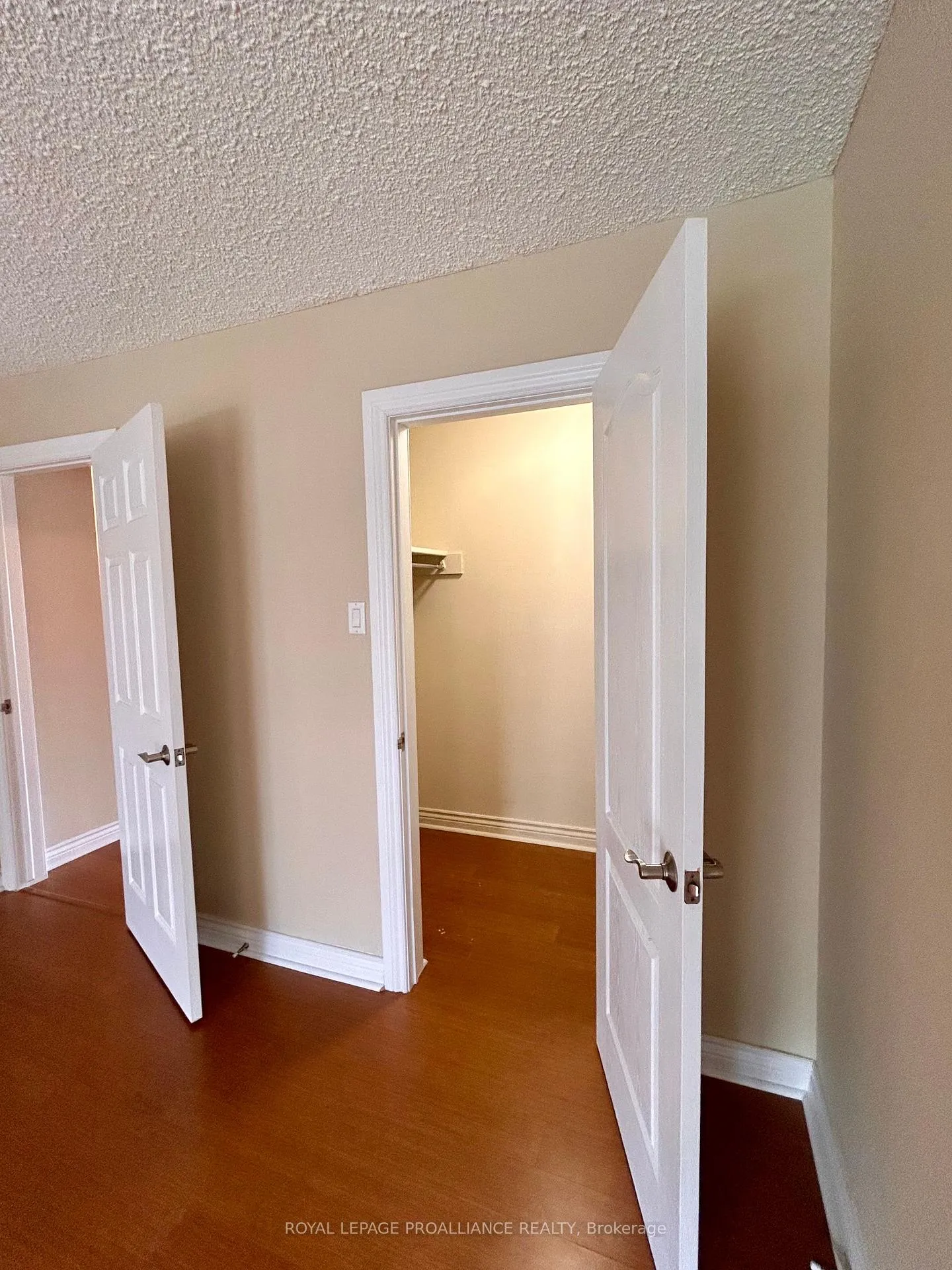 Photo 31 of Unit 201, 2 South Front Street, Belleville, Belleville Ward — HOMEH