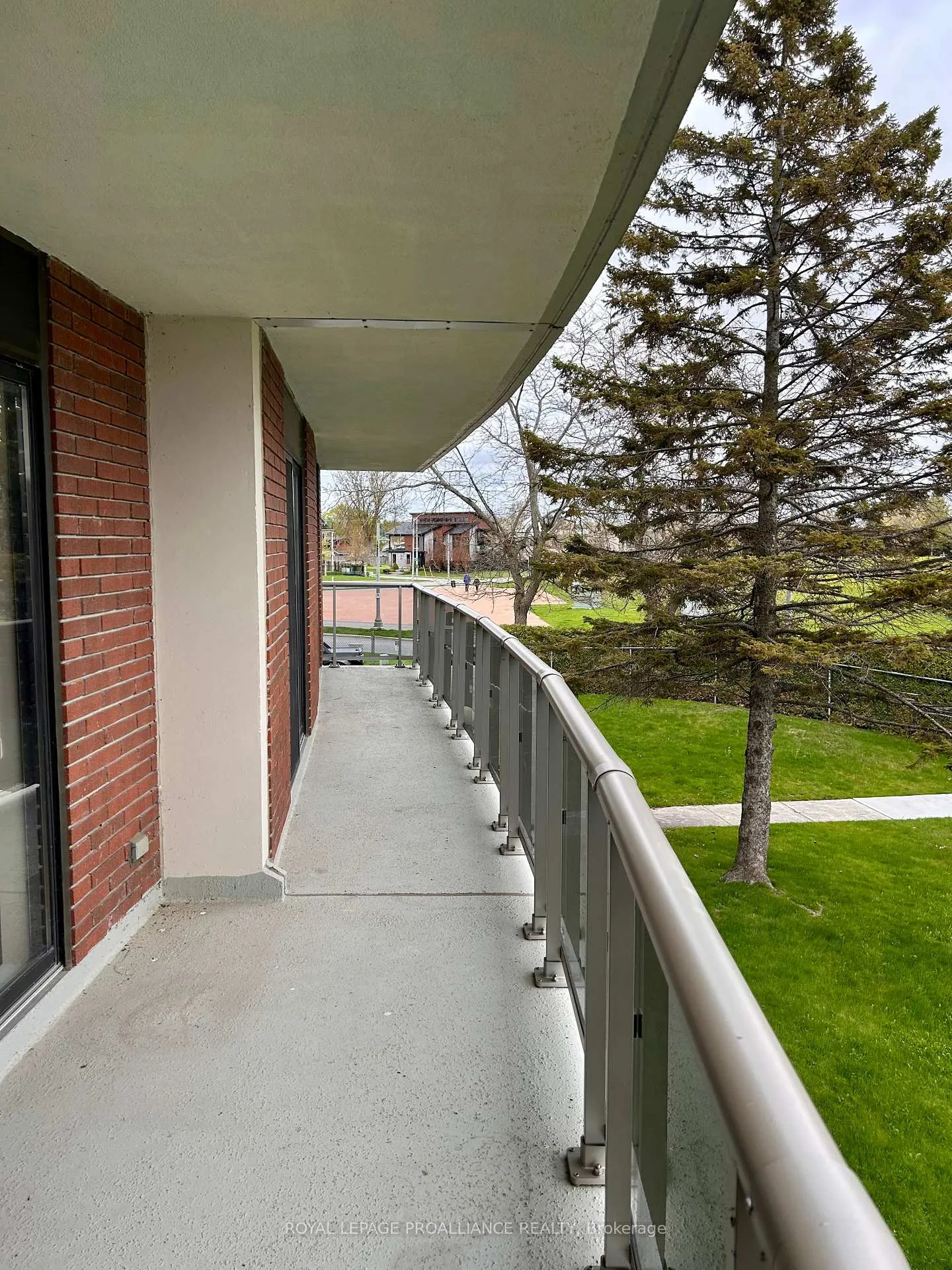 Photo 39 of Unit 201, 2 South Front Street, Belleville, Belleville Ward — HOMEH