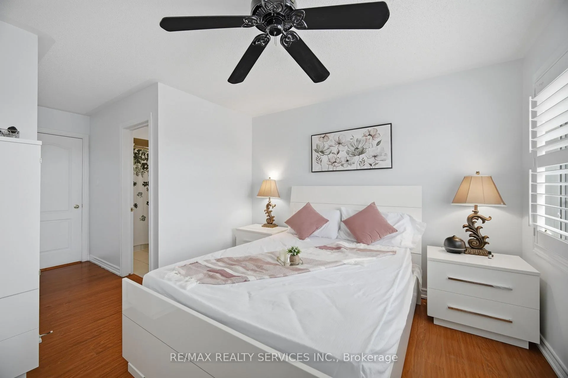 Photo 29 of 30 Peach Drive W, Brampton, Sandringham-Wellington — HOMEH