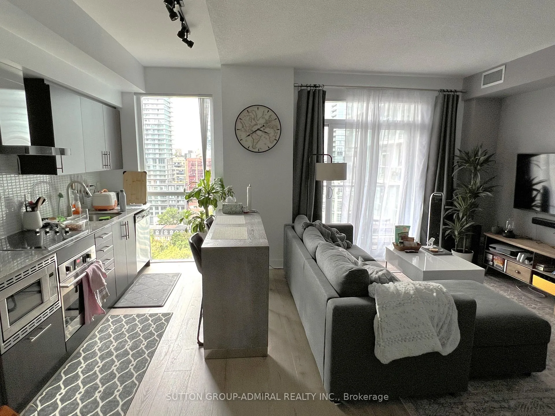 Photo 6 of Unit 1708, 352 Front Street W, Toronto, Waterfront Communities — HOMEH
