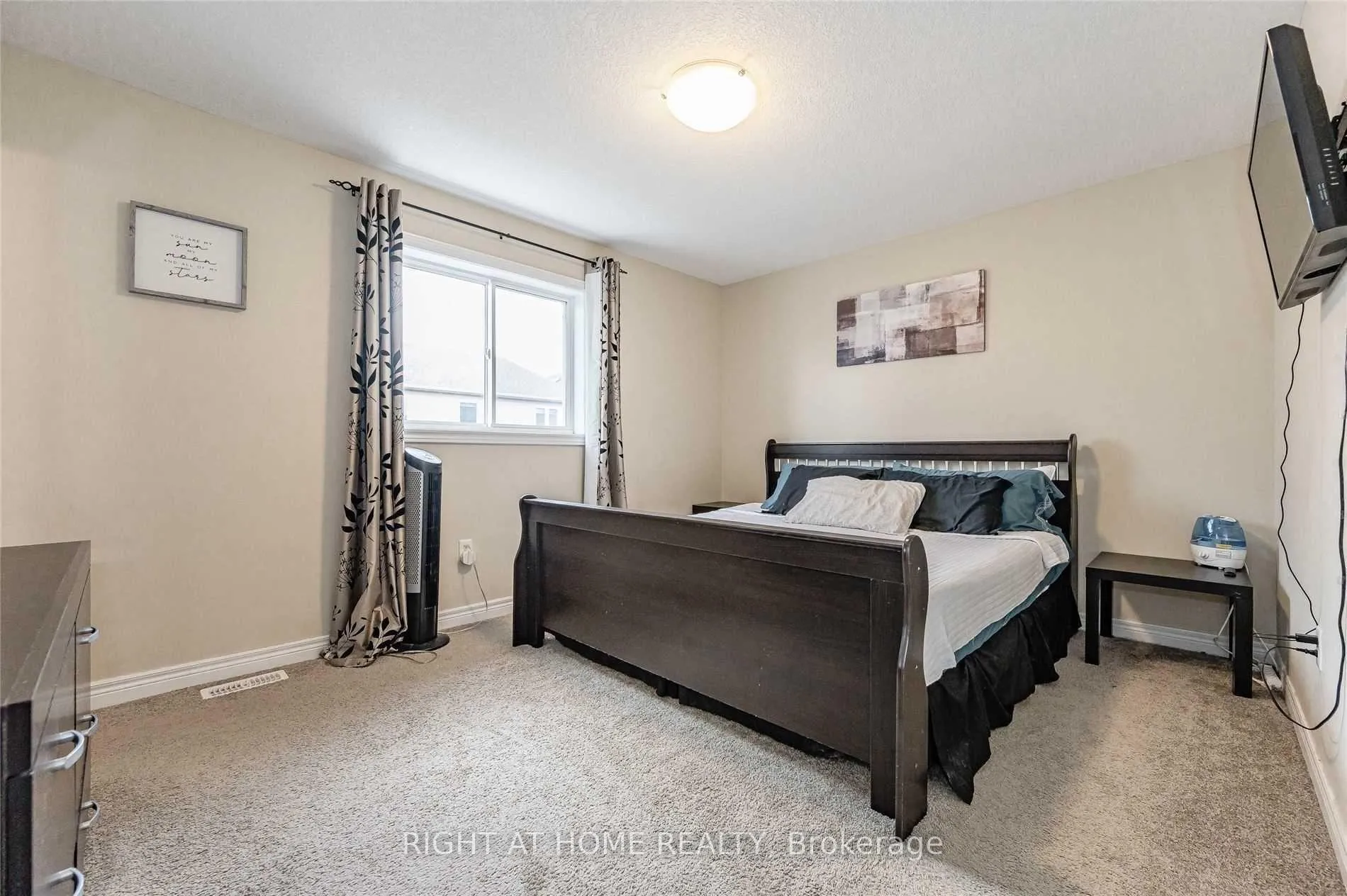 Photo 15 of 6 Crossbridge Avenue, Kitchener — HOMEH