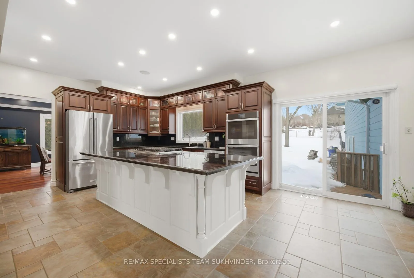 Photo 5 of 10 Isabella Street, Caledon, Rural Caledon — HOMEH