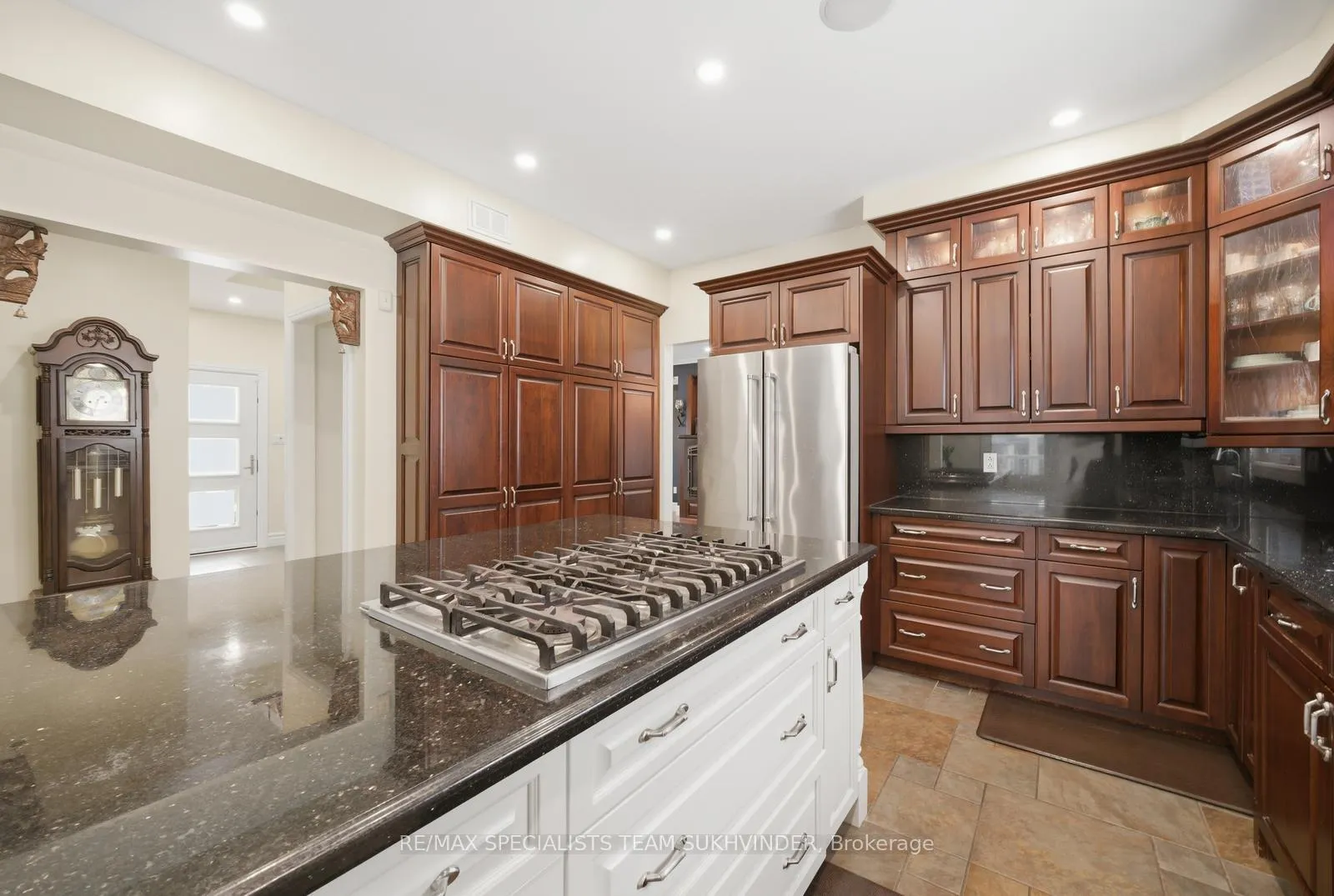 Photo 6 of 10 Isabella Street, Caledon, Rural Caledon — HOMEH