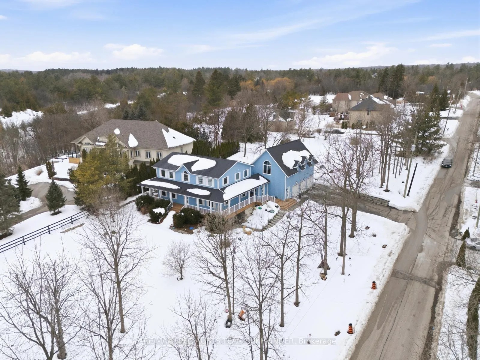 Photo 48 of 10 Isabella Street, Caledon, Rural Caledon — HOMEH