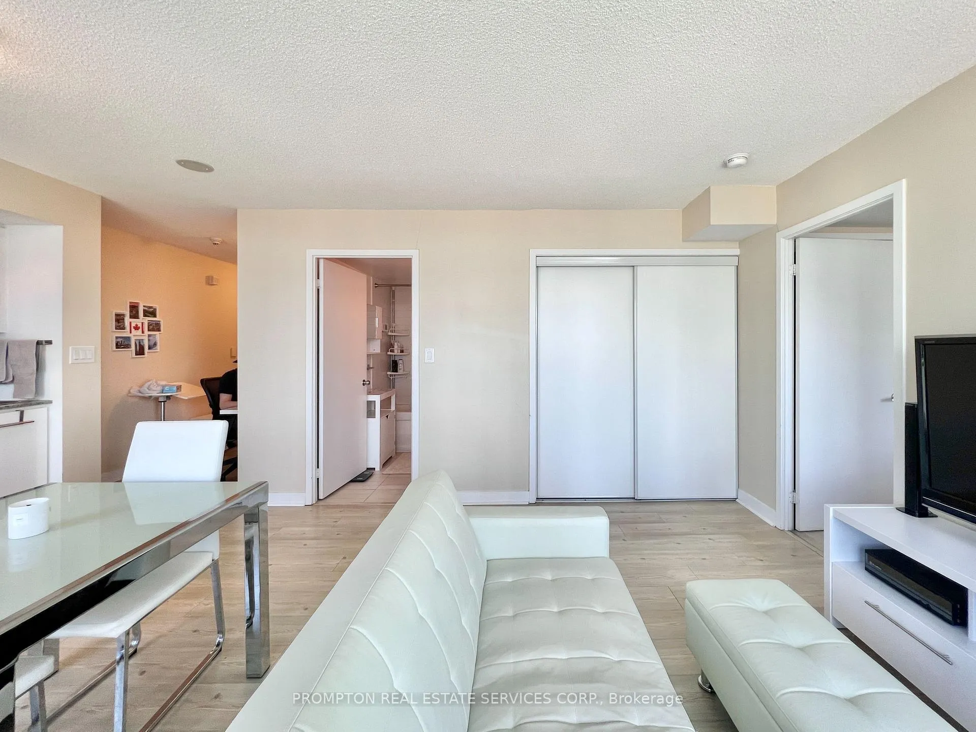 Photo 5 of Unit 2115, 25 Telegram Mews, Toronto, Waterfront Communities — HOMEH