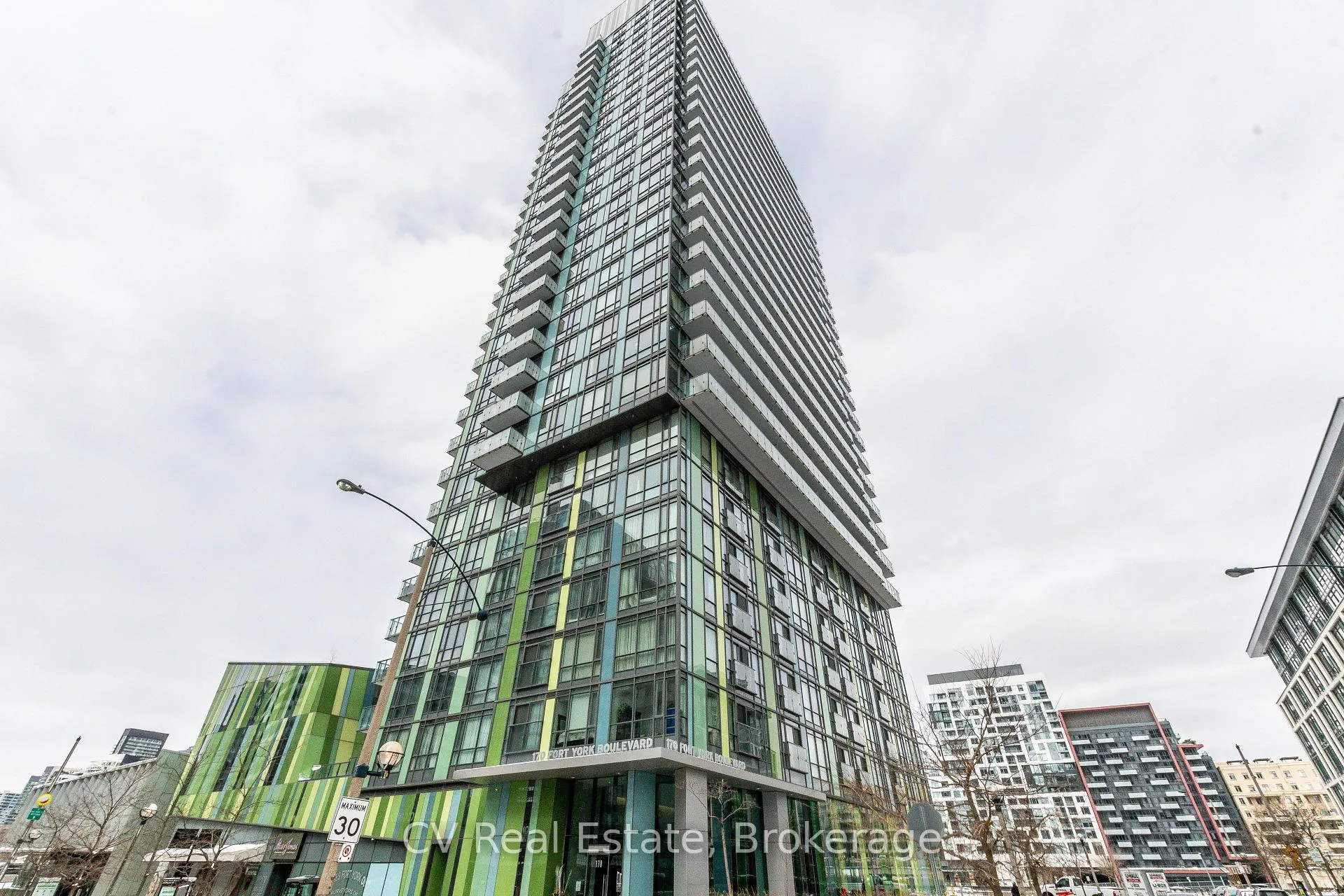 Photo 2 of 170 Fort York Boulevard, Toronto, Waterfront Communities — HOMEH