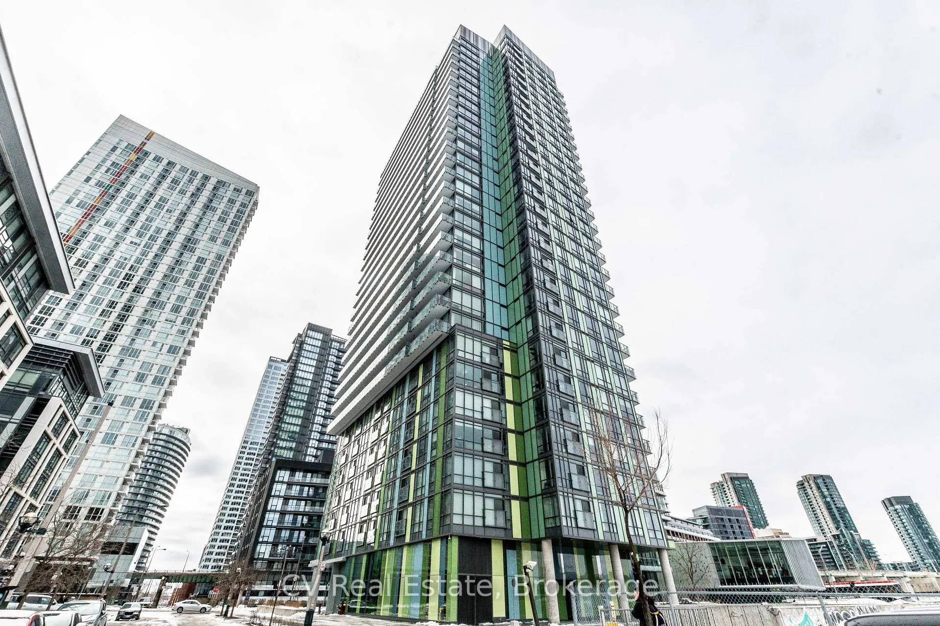 Photo 4 of 170 Fort York Boulevard, Toronto, Waterfront Communities — HOMEH