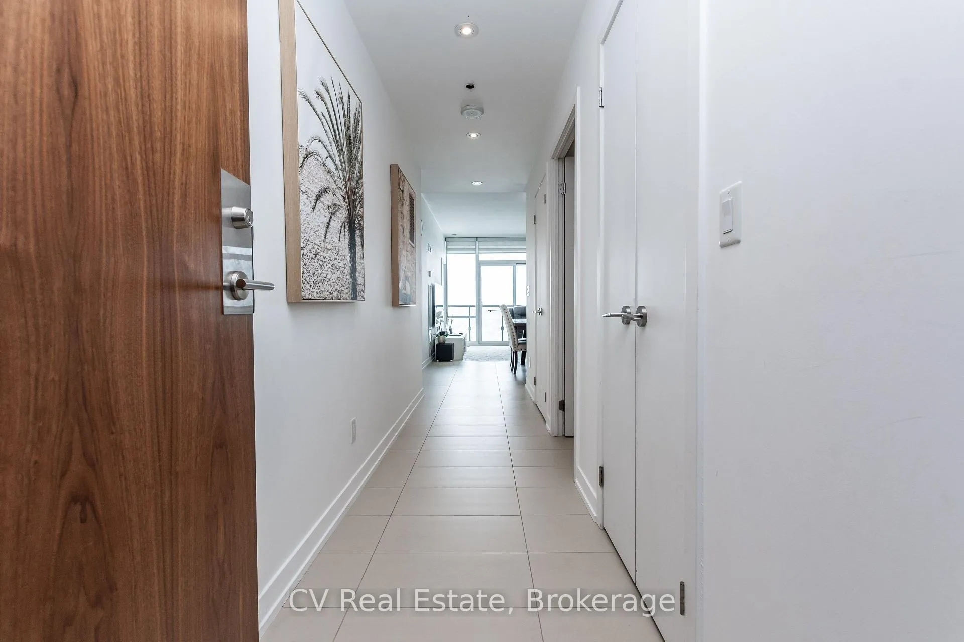 Photo 10 of 170 Fort York Boulevard, Toronto, Waterfront Communities — HOMEH