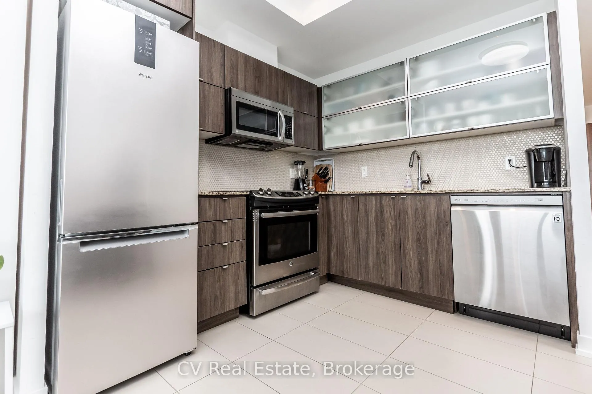 Photo 21 of 170 Fort York Boulevard, Toronto, Waterfront Communities — HOMEH