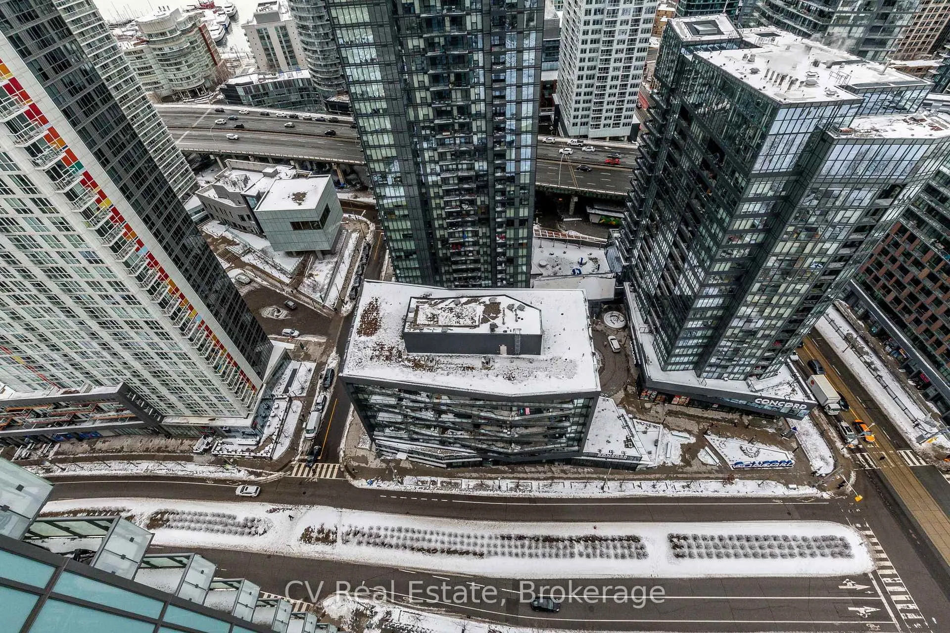 Photo 35 of 170 Fort York Boulevard, Toronto, Waterfront Communities — HOMEH