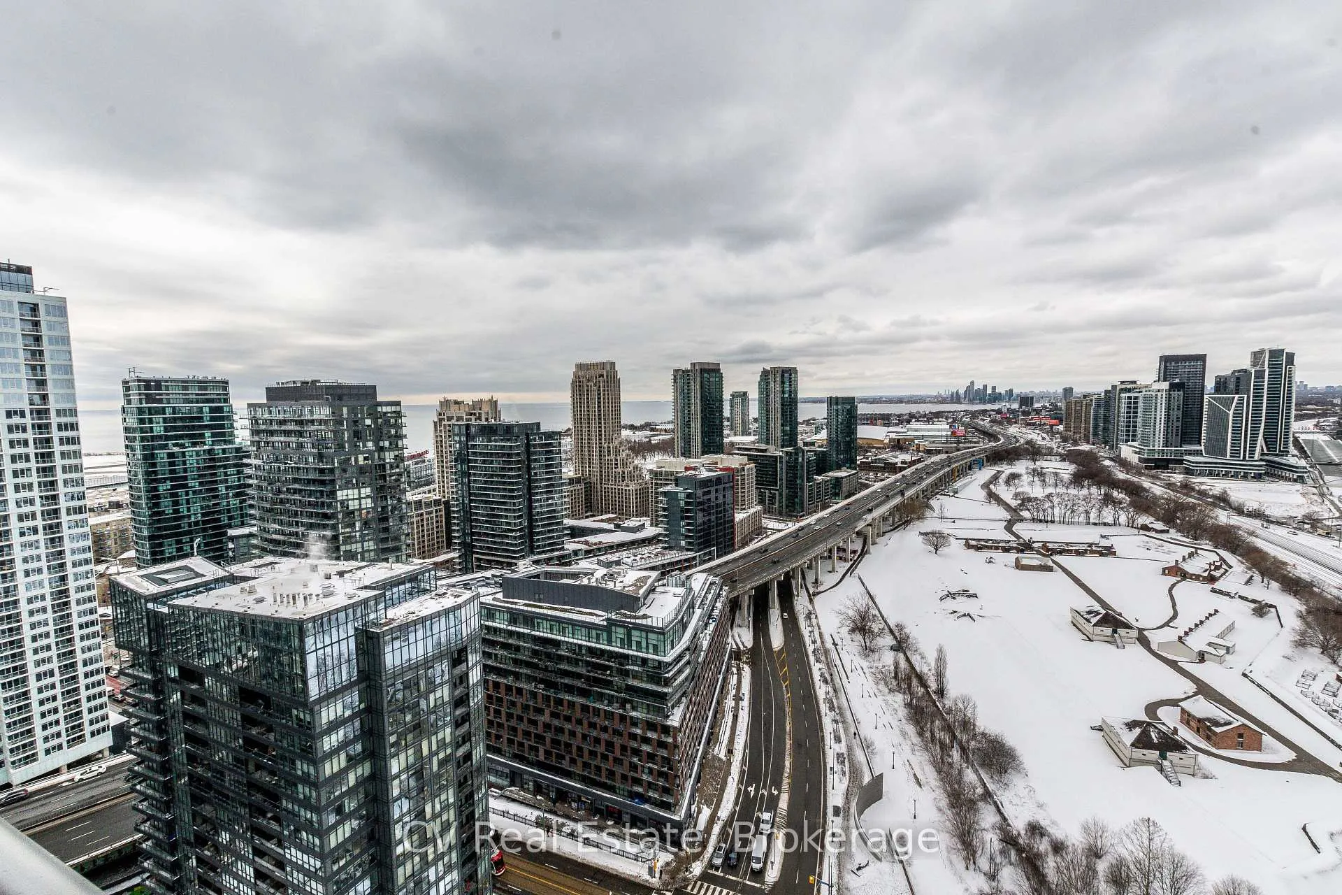 Photo 37 of 170 Fort York Boulevard, Toronto, Waterfront Communities — HOMEH