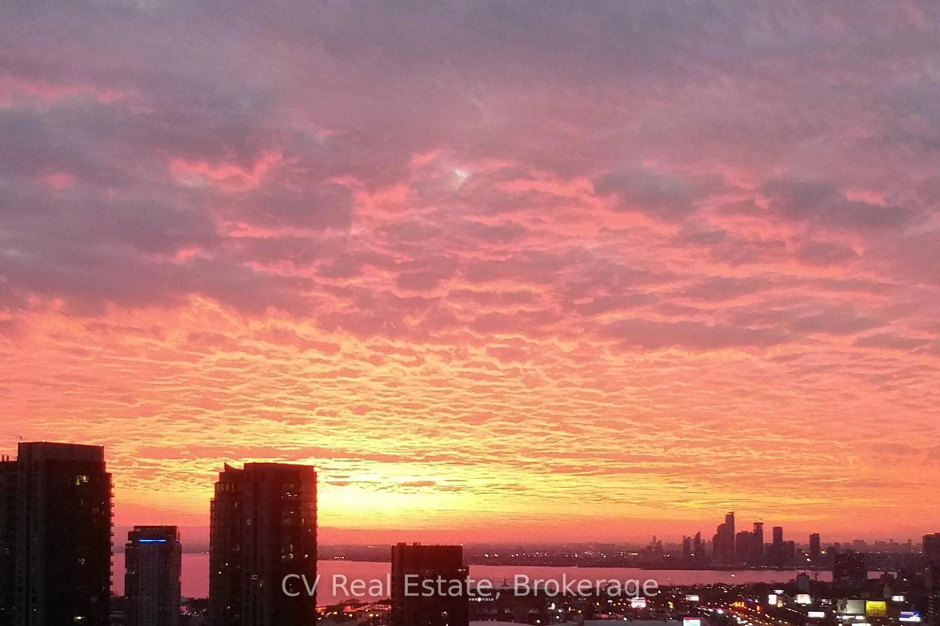 Photo 3 of 170 Fort York Boulevard, Toronto, Waterfront Communities — HOMEH
