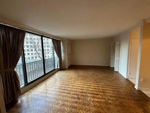Photo 8 of Unit #823, 33 Harbour Square, Toronto, Waterfront Communities — HOMEH